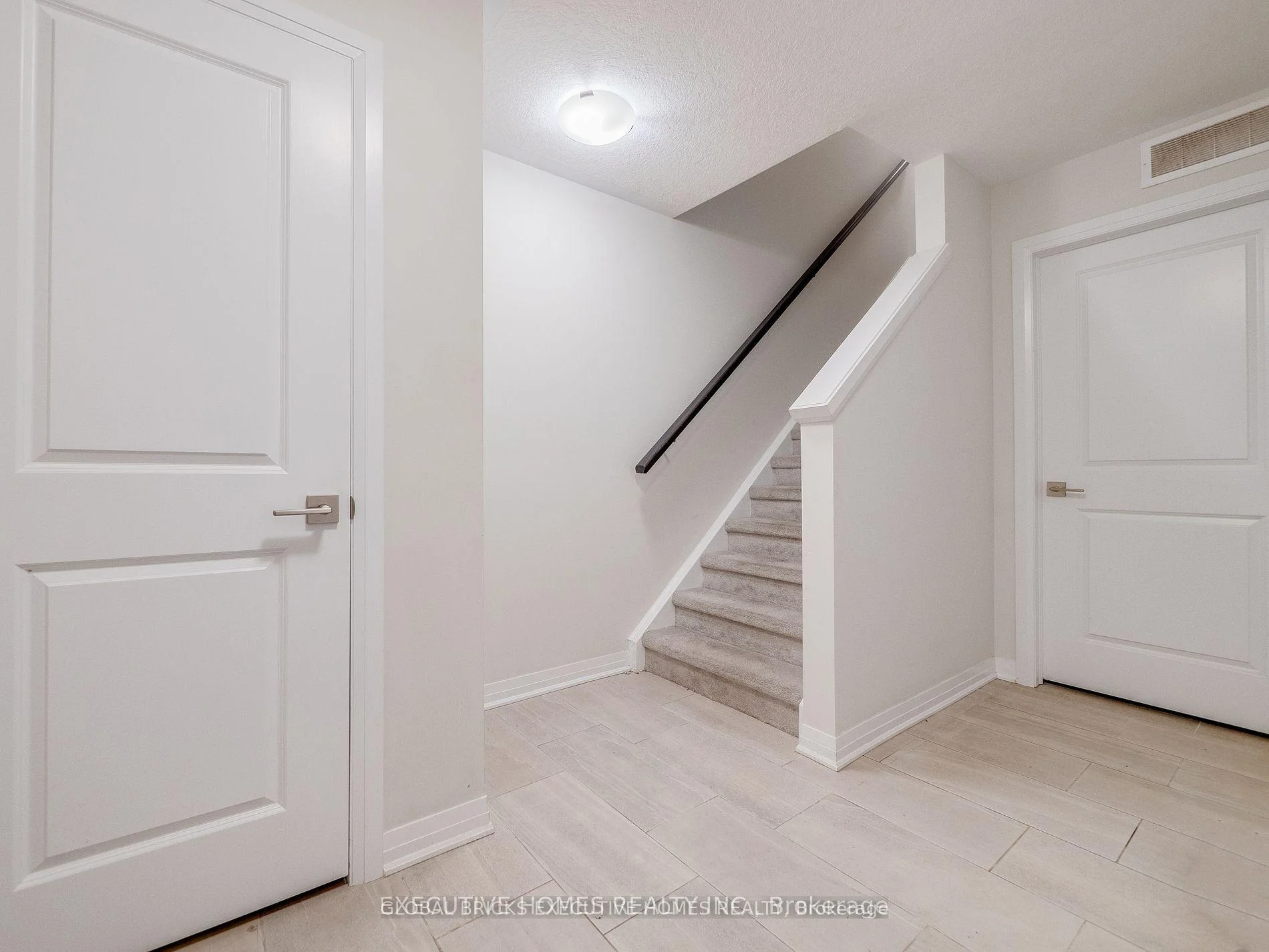 Photo 7 of 94 Progress Crescent, Kitchener, Trussler — HOMEH