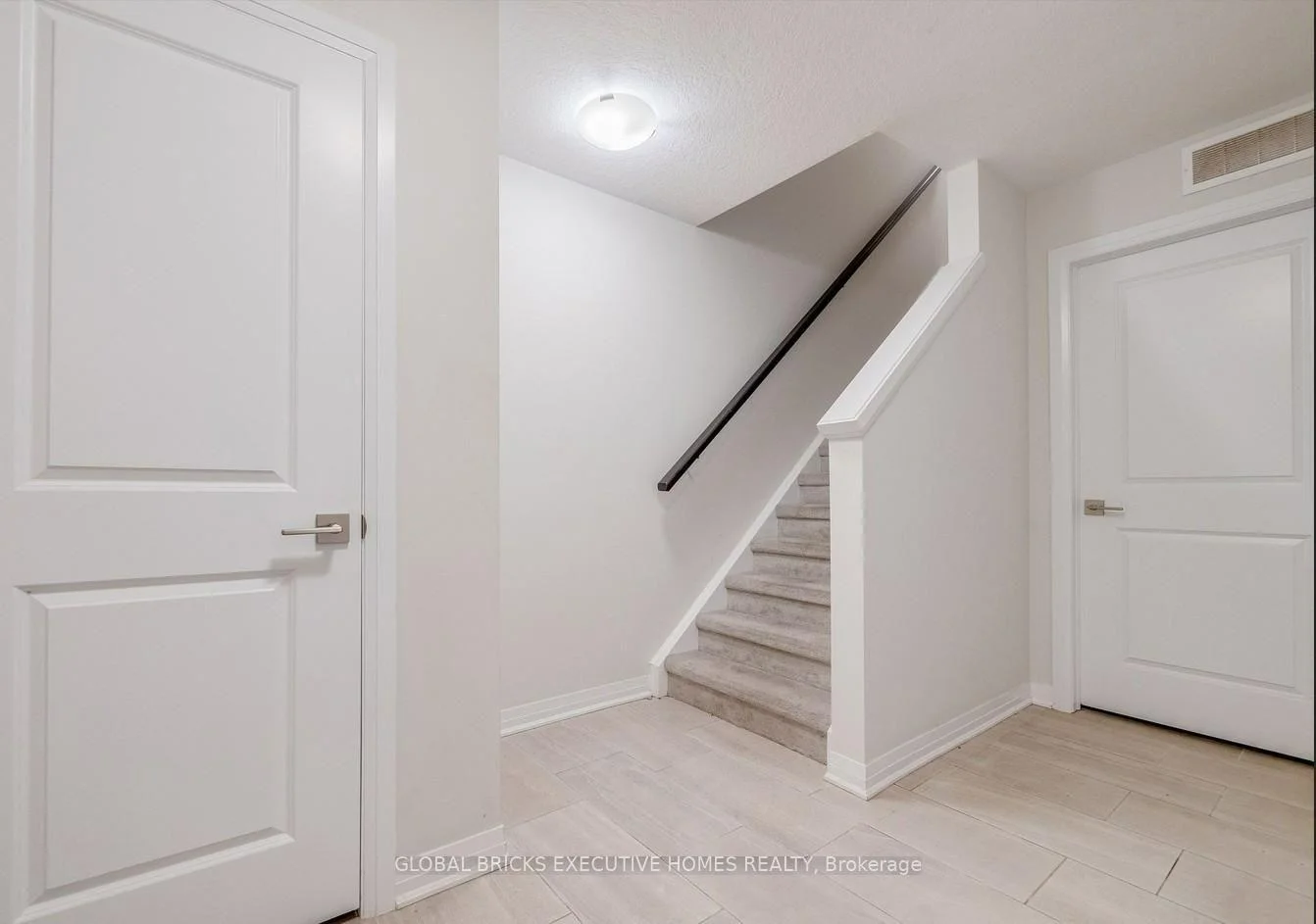 Photo 56 of 94 Progress Crescent, Kitchener, Trussler — HOMEH