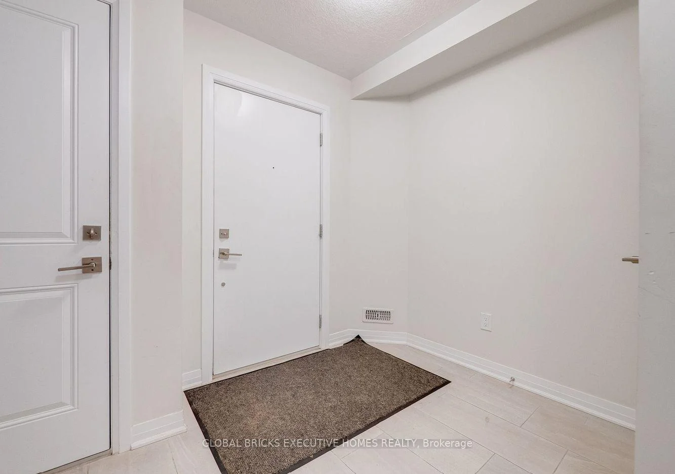 Photo 57 of 94 Progress Crescent, Kitchener, Trussler — HOMEH