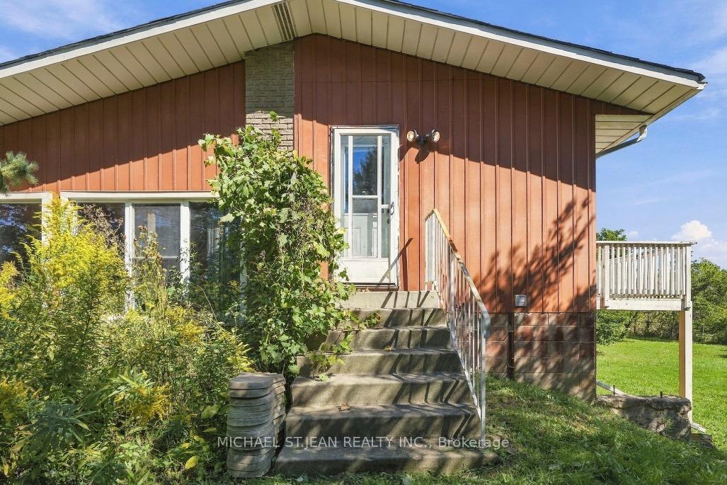 Photo 5 of 1169 Nebo Road, Hamilton, Rural Glanbrook — HOMEH