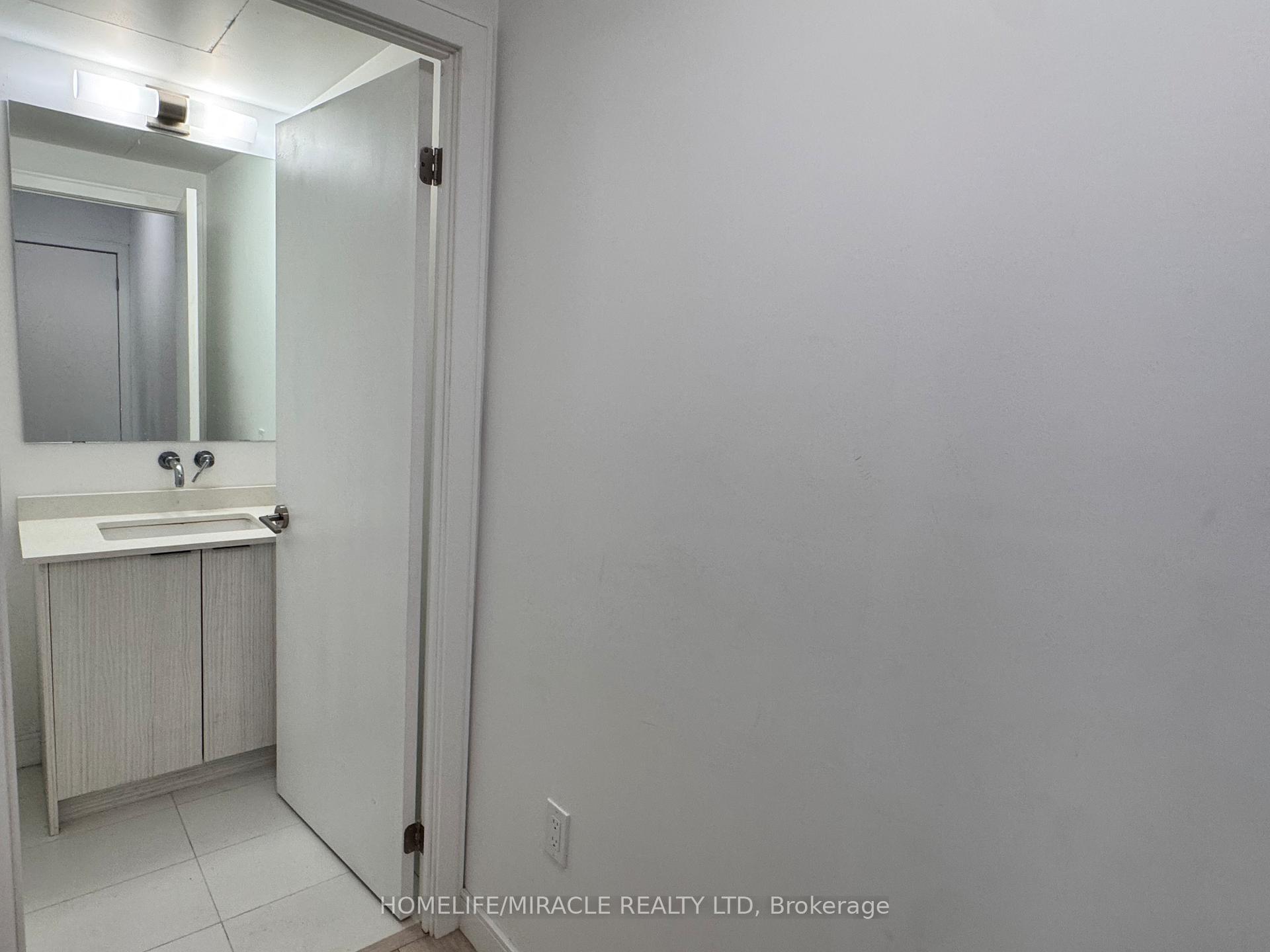 Photo 9 of Unit 4, 176 Clonmore Drive, Scarborough, Birchcliffe-Cliffside — HOMEH