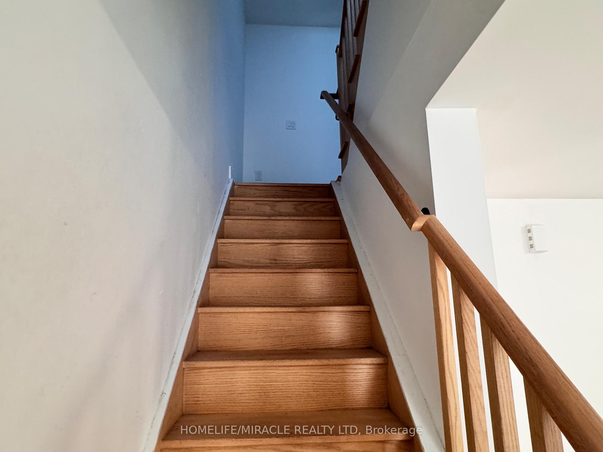 Photo 18 of Unit 4, 176 Clonmore Drive, Scarborough, Birchcliffe-Cliffside — HOMEH