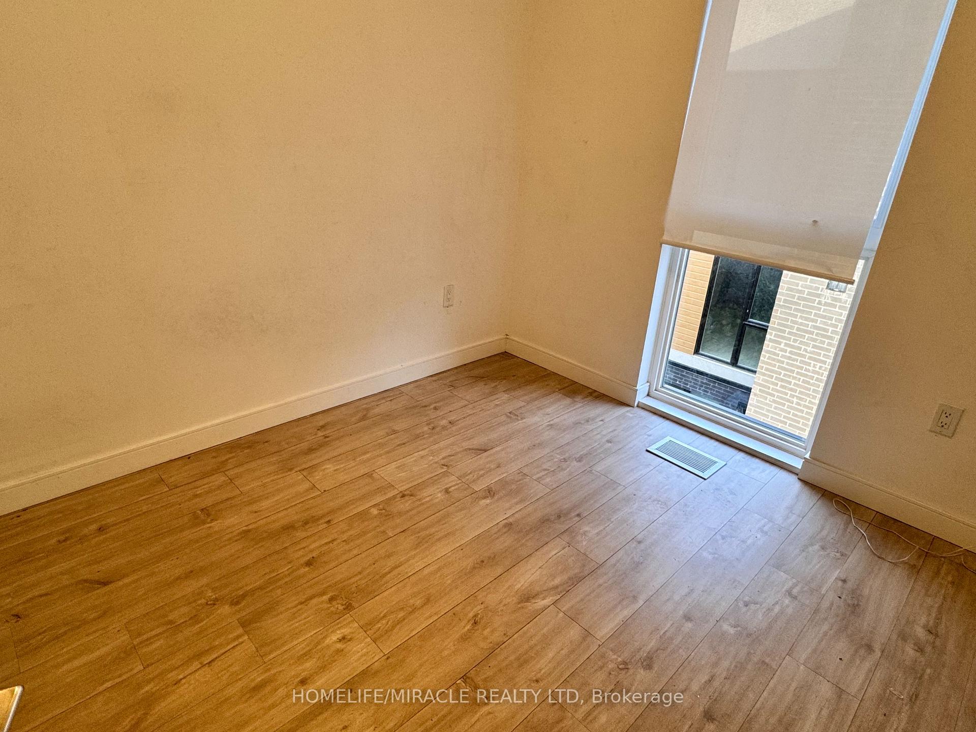 Photo 24 of Unit 4, 176 Clonmore Drive, Scarborough, Birchcliffe-Cliffside — HOMEH