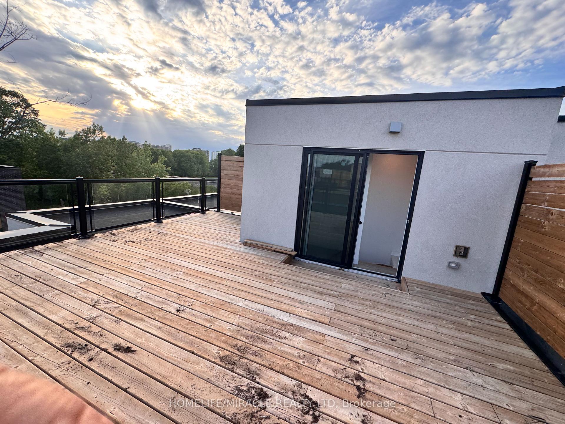 Photo 38 of Unit 4, 176 Clonmore Drive, Scarborough, Birchcliffe-Cliffside — HOMEH