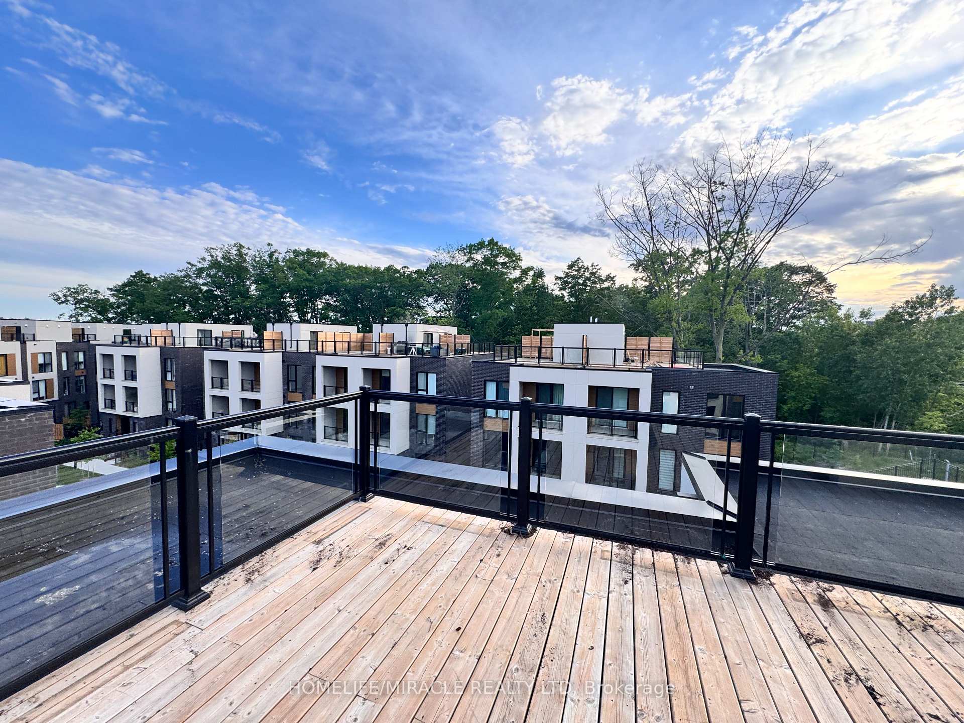 Photo 39 of Unit 4, 176 Clonmore Drive, Scarborough, Birchcliffe-Cliffside — HOMEH