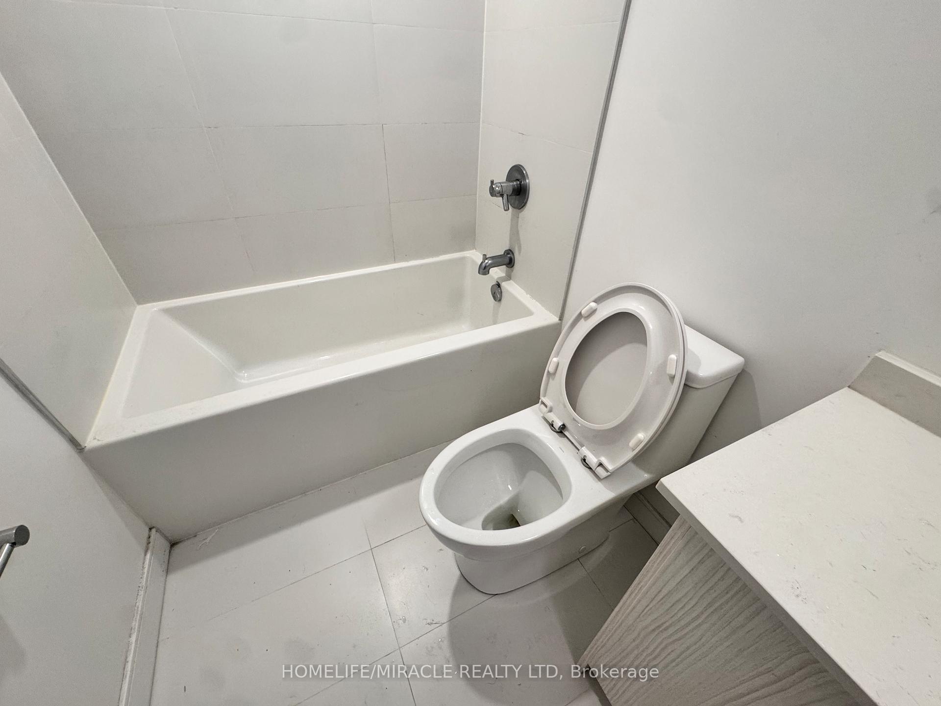 Photo 41 of Unit 4, 176 Clonmore Drive, Scarborough, Birchcliffe-Cliffside — HOMEH