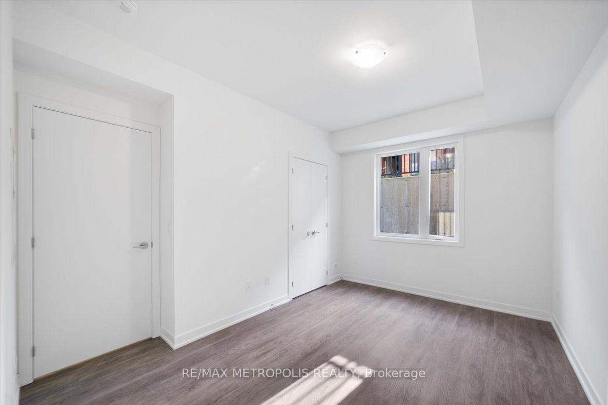 Photo 23 of Unit 1113, 12 David Eyer Road, Richmond Hill, Rural Richmond Hill — HOMEH