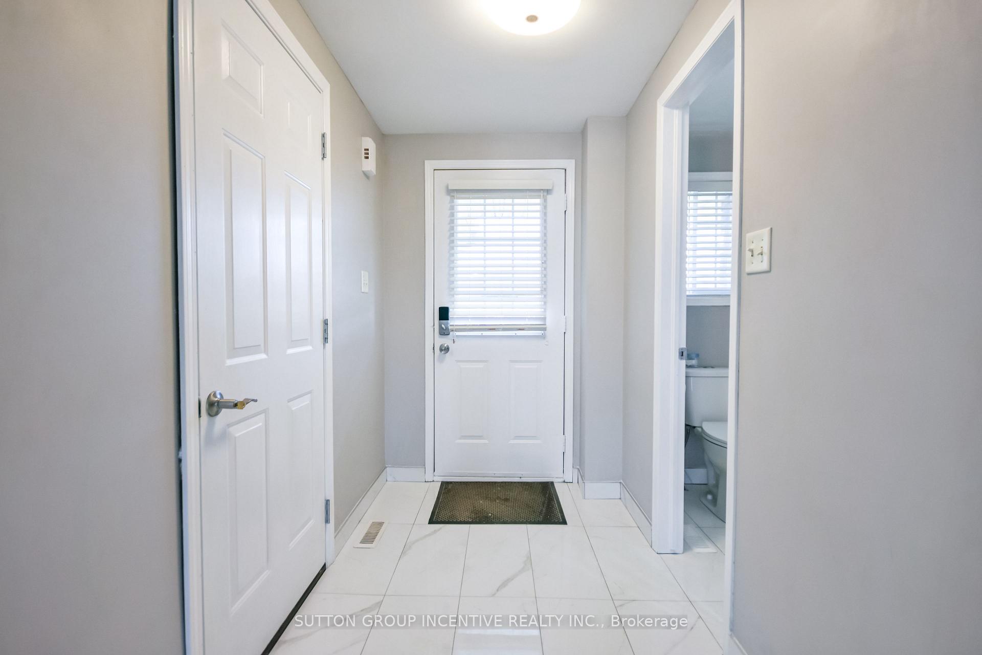 Photo 4 of 256 Dunsmore Lane, Barrie, Georgian Drive — HOMEH