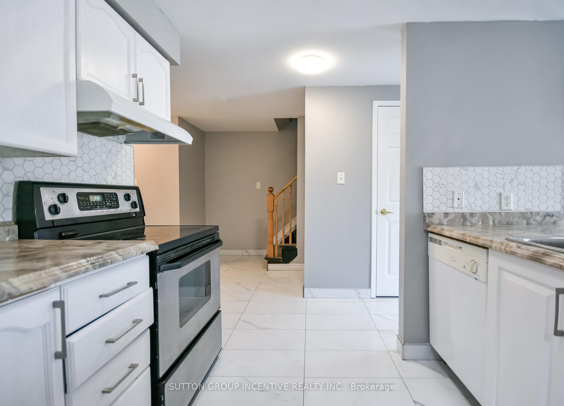 Photo 8 of 256 Dunsmore Lane, Barrie, Georgian Drive — HOMEH