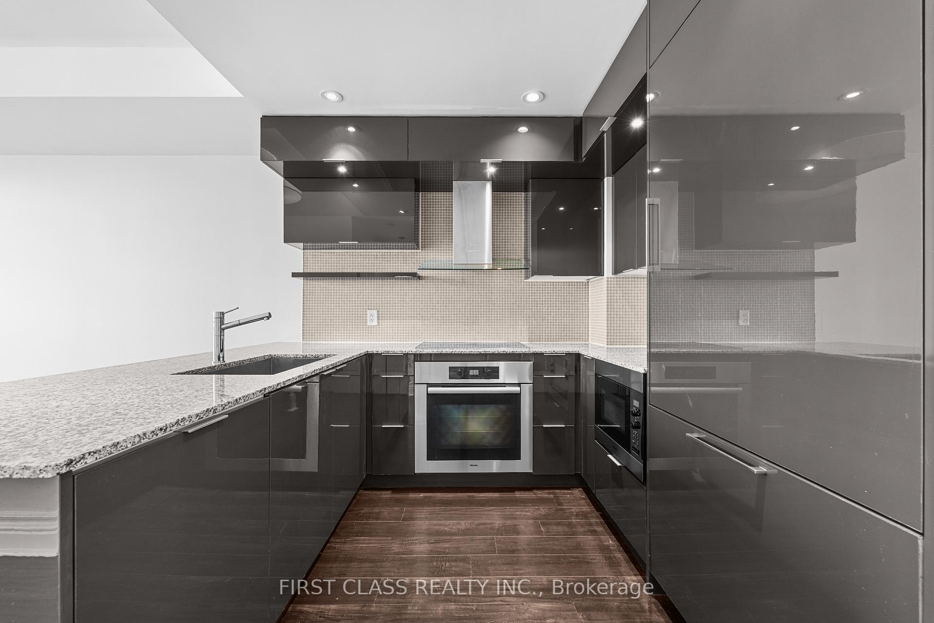 Photo 2 of Unit PH3, 16 Brookers Lane, Etobicoke, Mimico — HOMEH