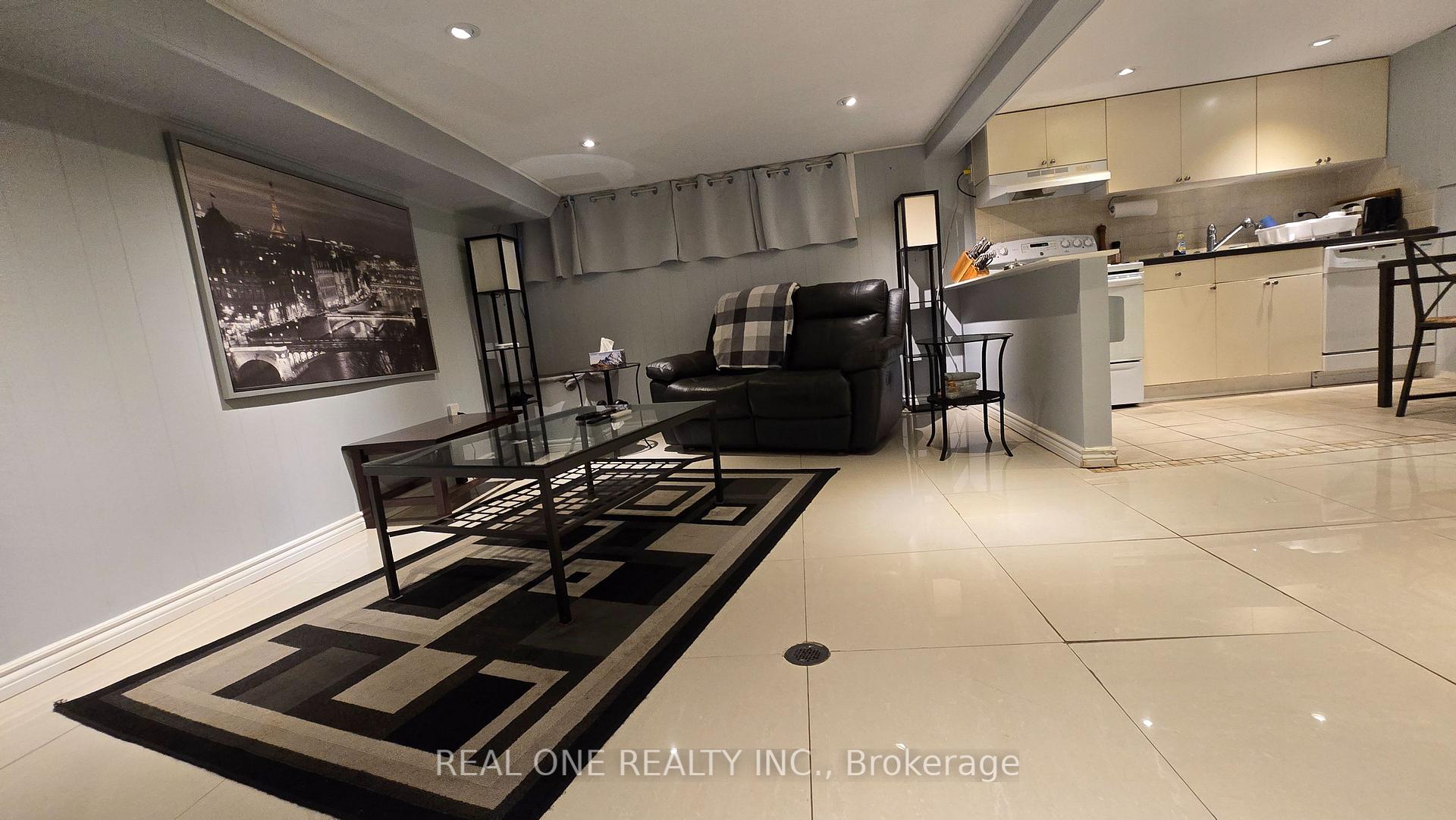 Photo 7 of Unit Bsmt, 369 Browndale Crescent, Richmond Hill, Crosby — HOMEH