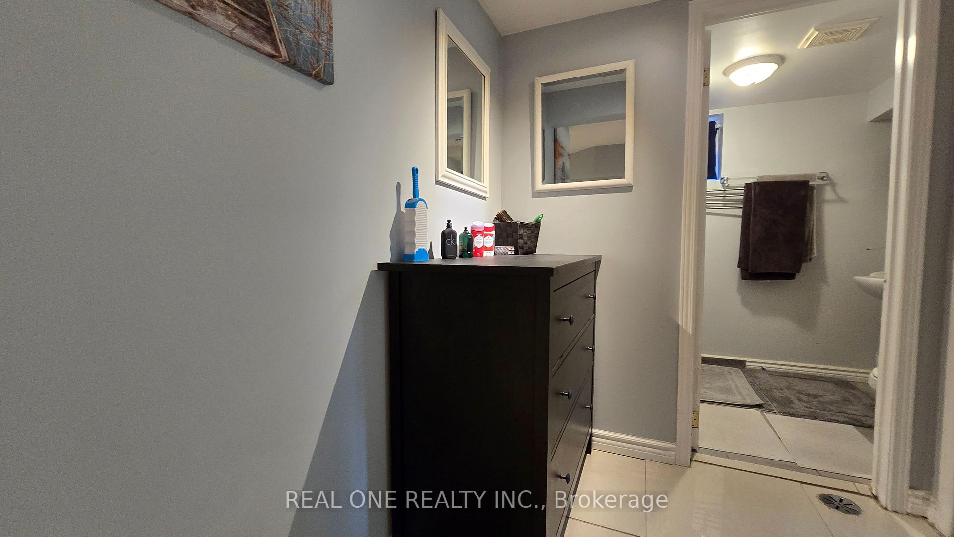 Photo 11 of Unit Bsmt, 369 Browndale Crescent, Richmond Hill, Crosby — HOMEH