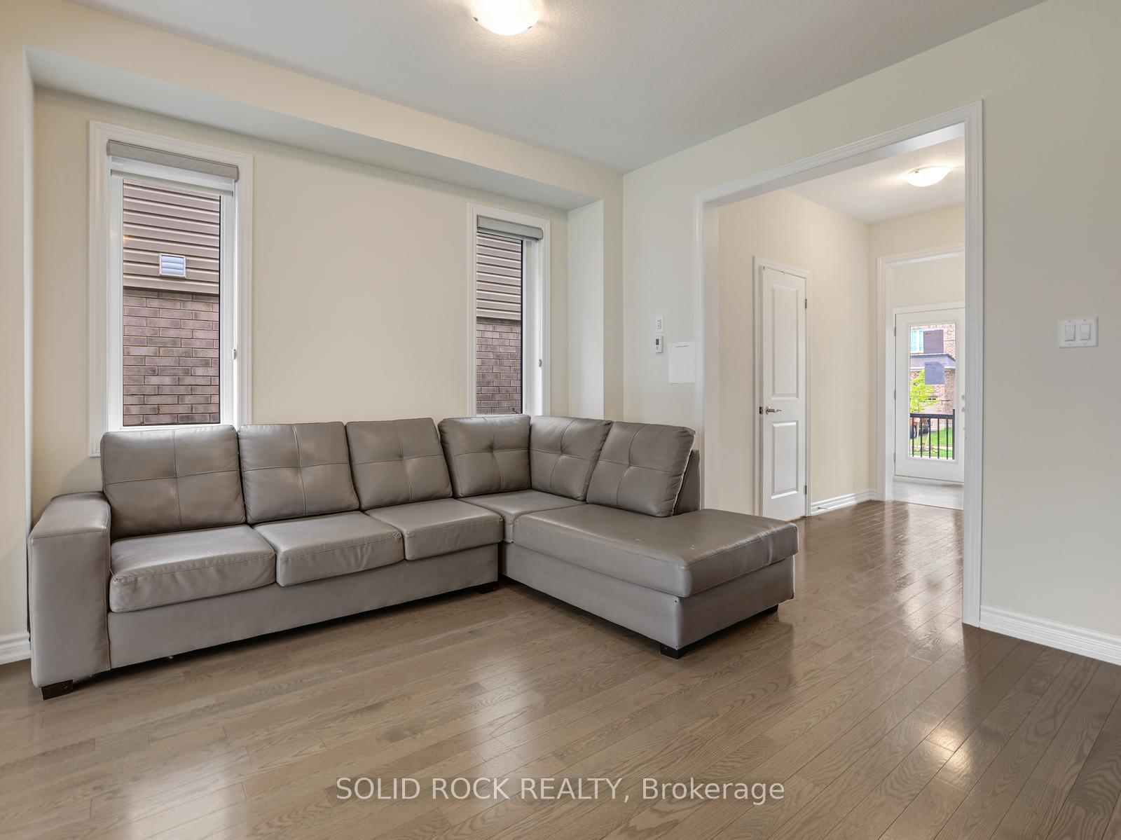 Photo 8 of 5 Heming Street, Brant, Paris — HOMEH