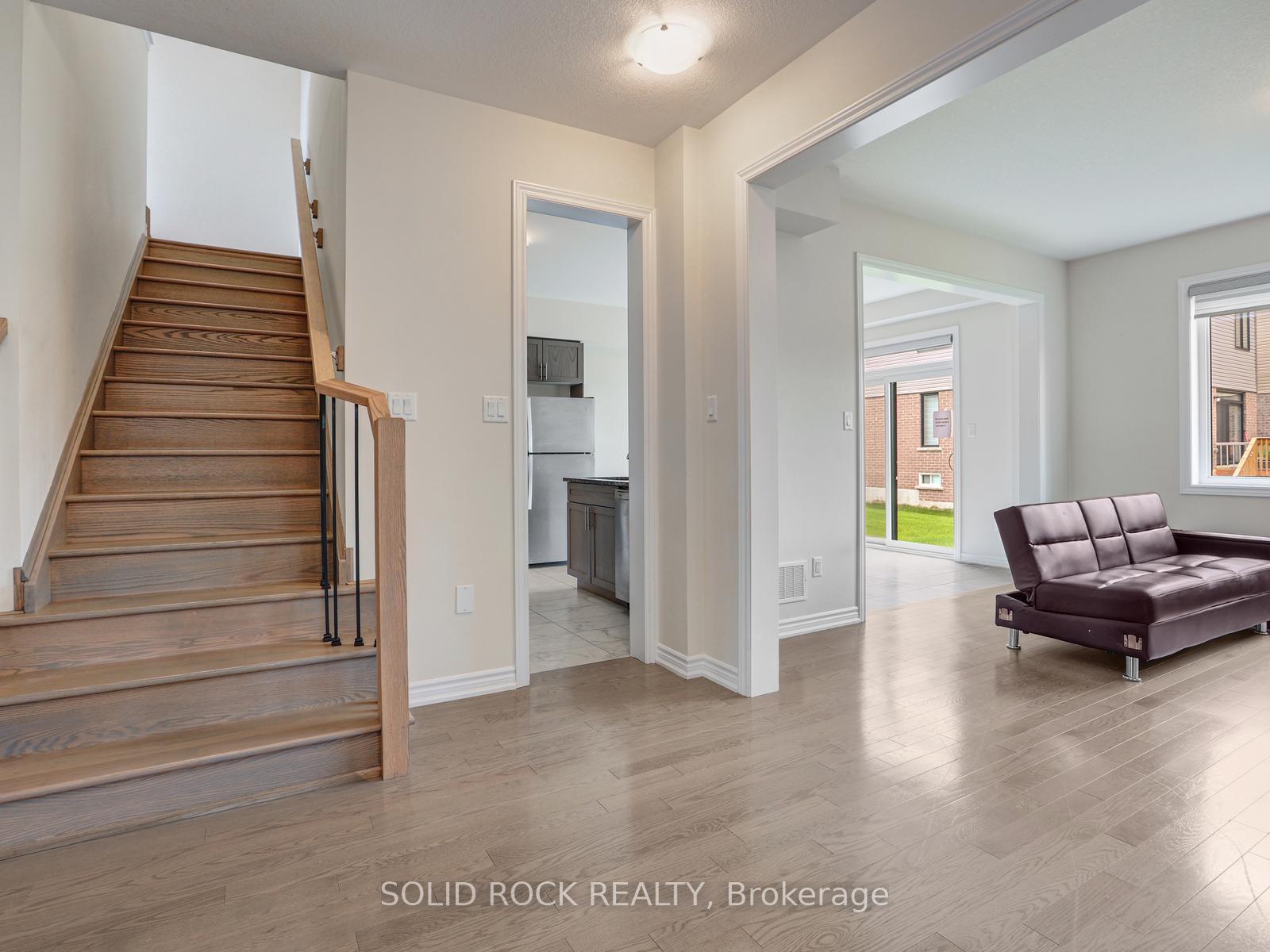 Photo 10 of 5 Heming Street, Brant, Paris — HOMEH