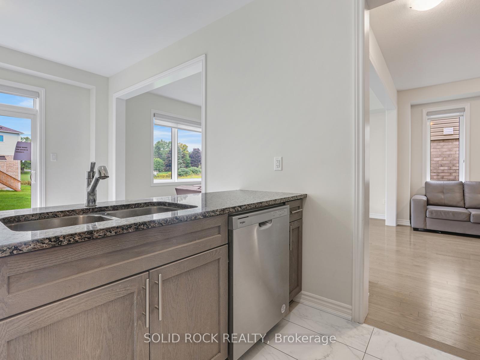 Photo 18 of 5 Heming Street, Brant, Paris — HOMEH