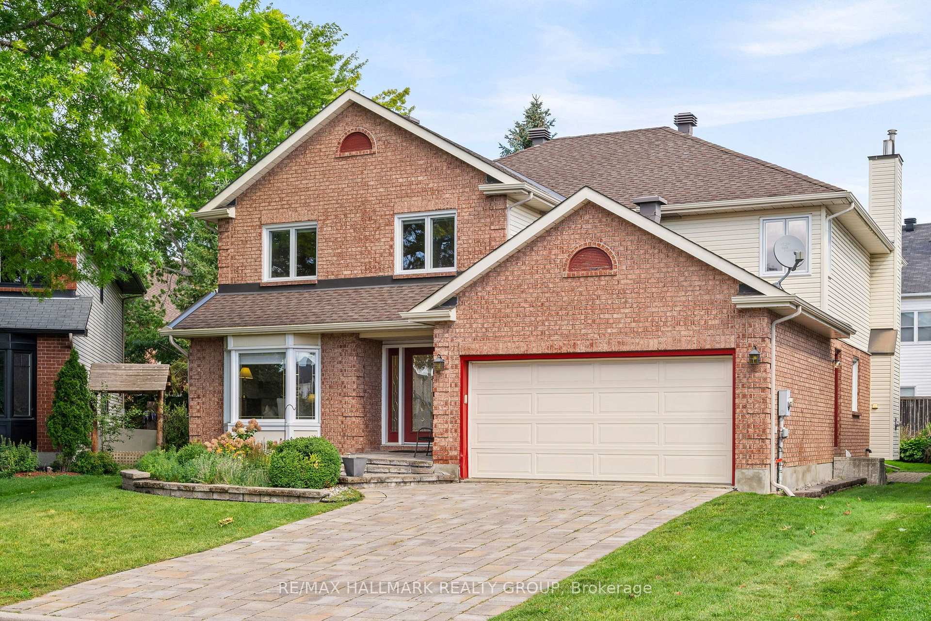 Photo 2 of 1381 Montresor Way, Ottawa, Fallingbrook/Ridgemount — HOMEH