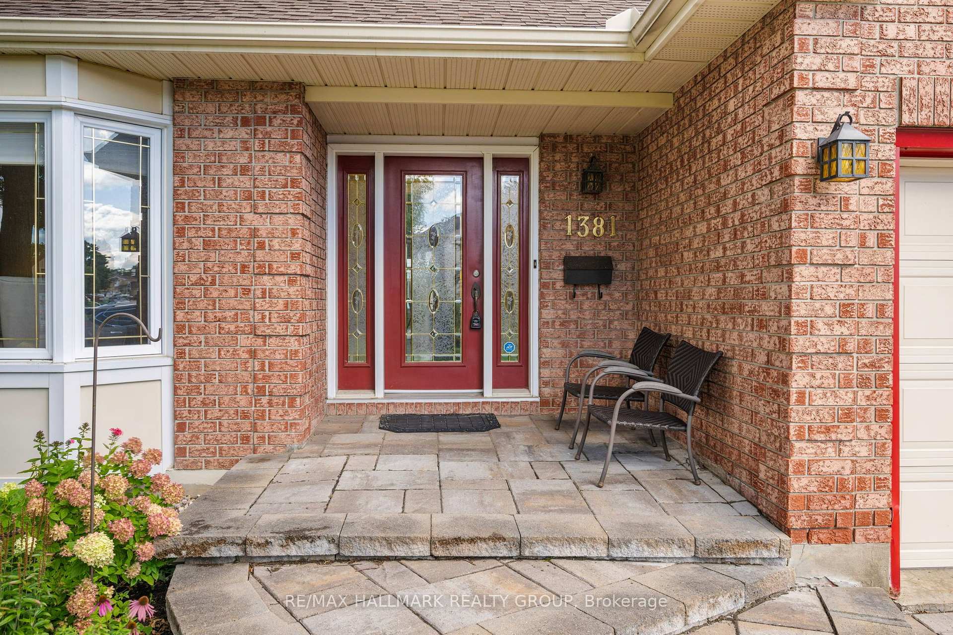 Photo 3 of 1381 Montresor Way, Ottawa, Fallingbrook/Ridgemount — HOMEH