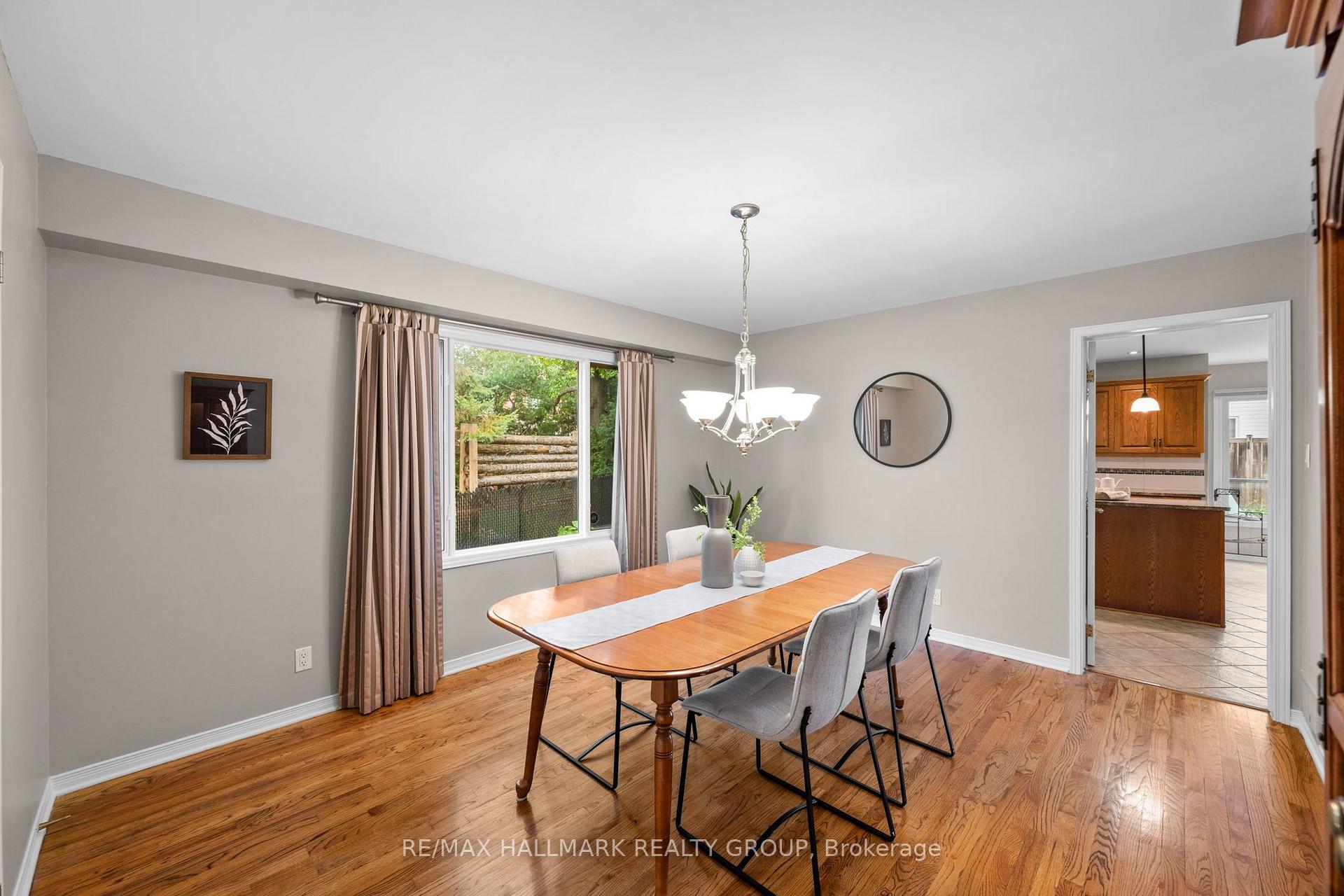 Photo 8 of 1381 Montresor Way, Ottawa, Fallingbrook/Ridgemount — HOMEH