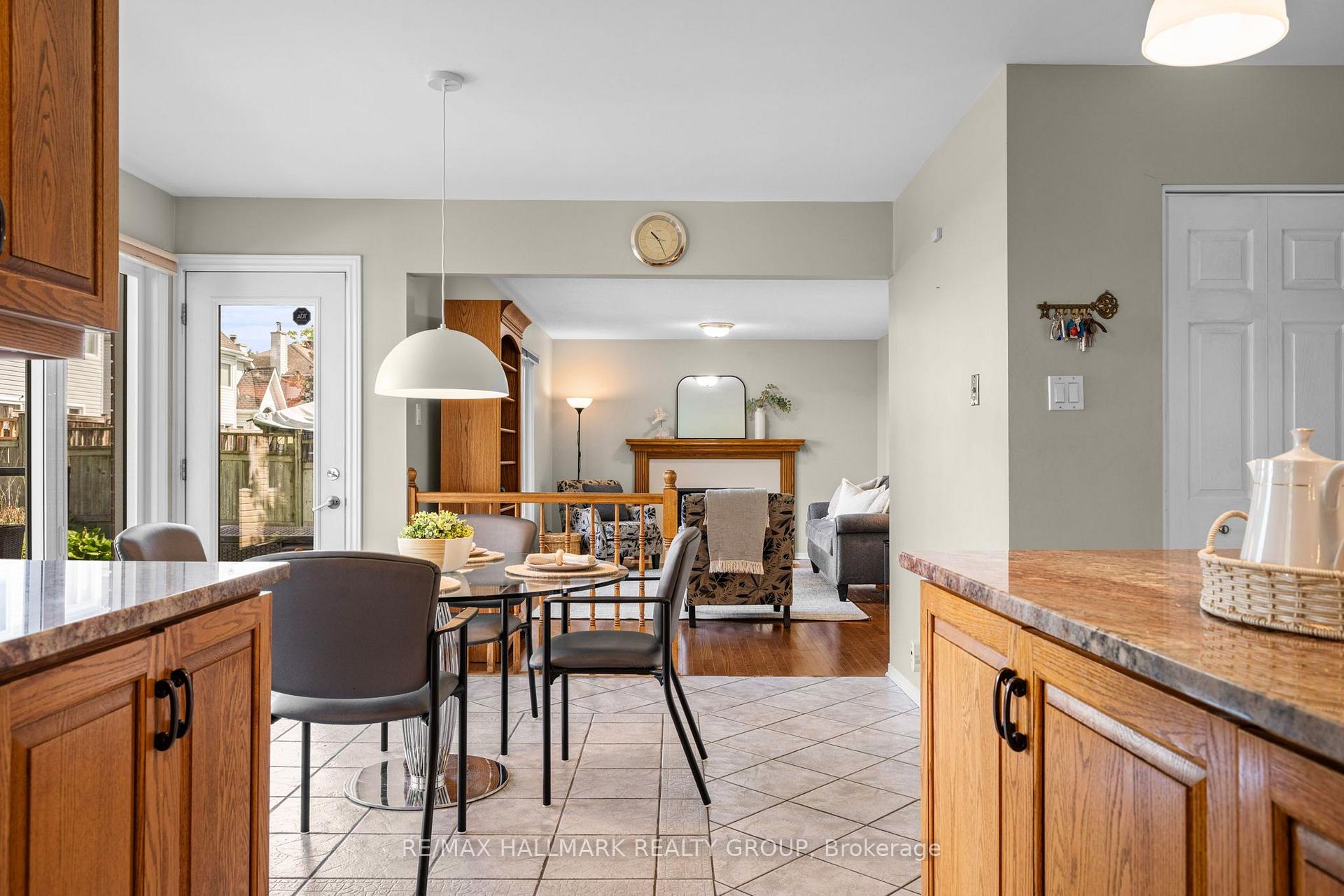 Photo 15 of 1381 Montresor Way, Ottawa, Fallingbrook/Ridgemount — HOMEH