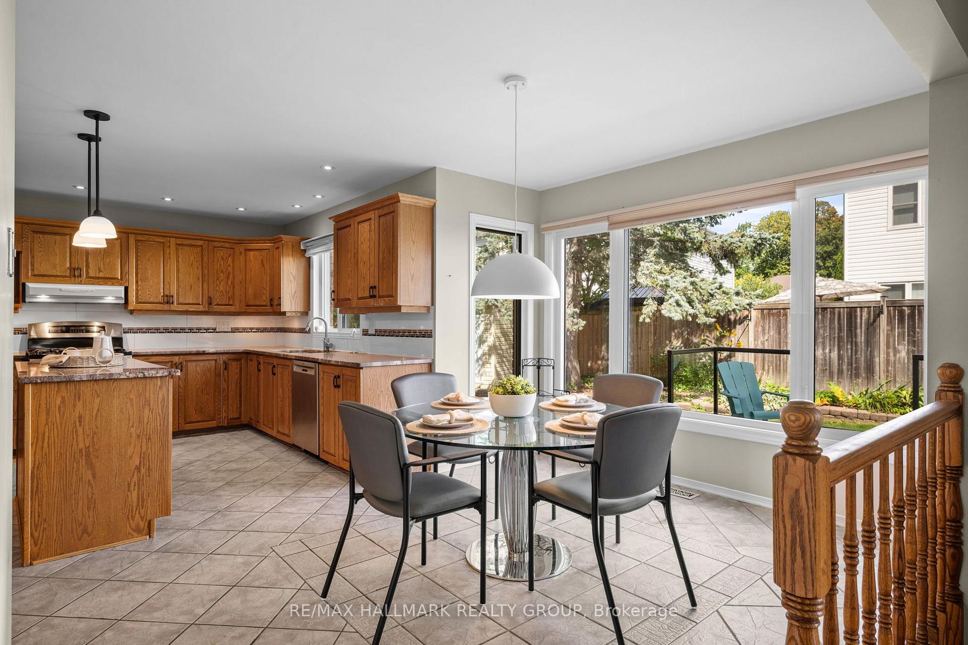 Photo 16 of 1381 Montresor Way, Ottawa, Fallingbrook/Ridgemount — HOMEH