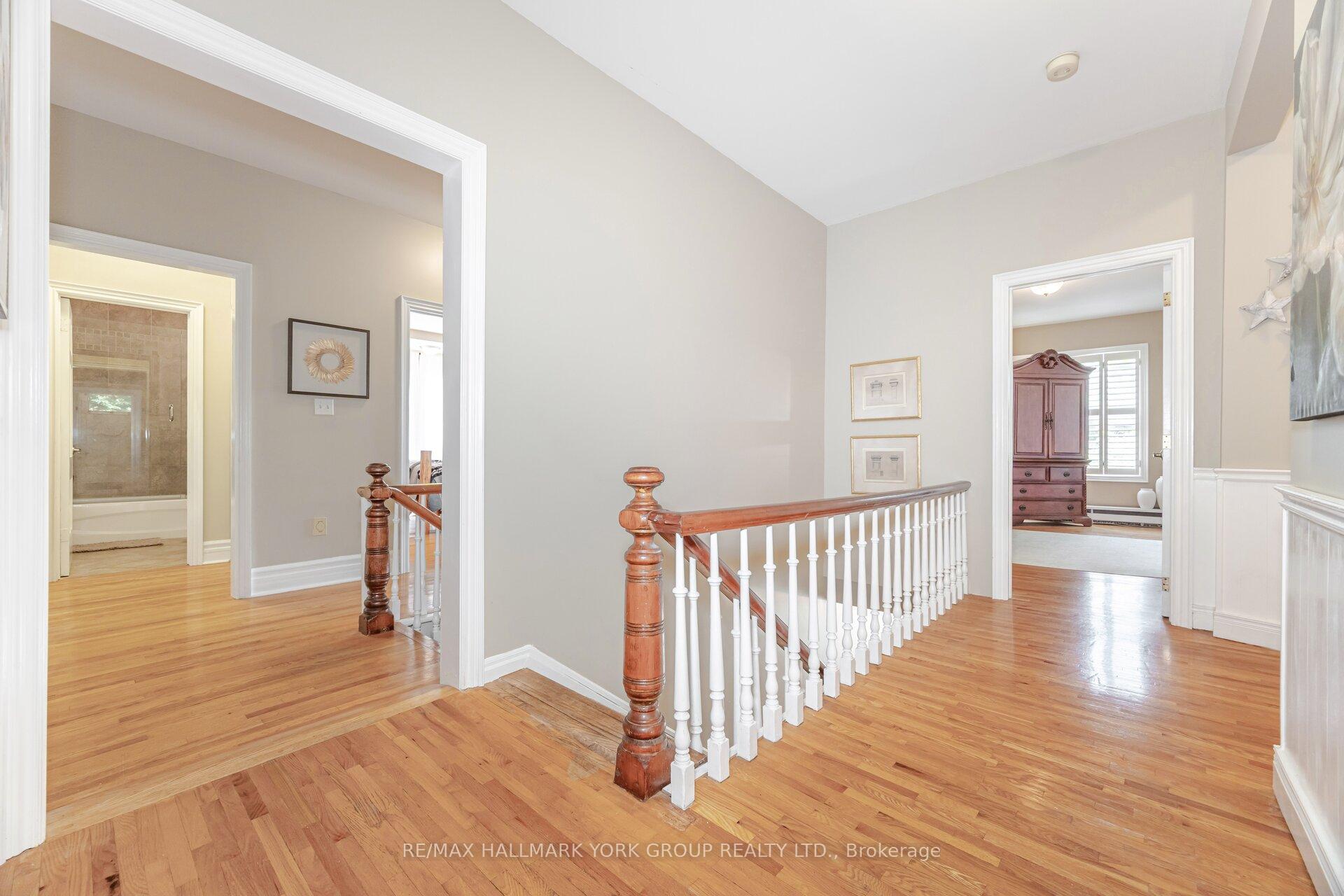 Photo 20 of 390 Main Street, King, Schomberg — HOMEH
