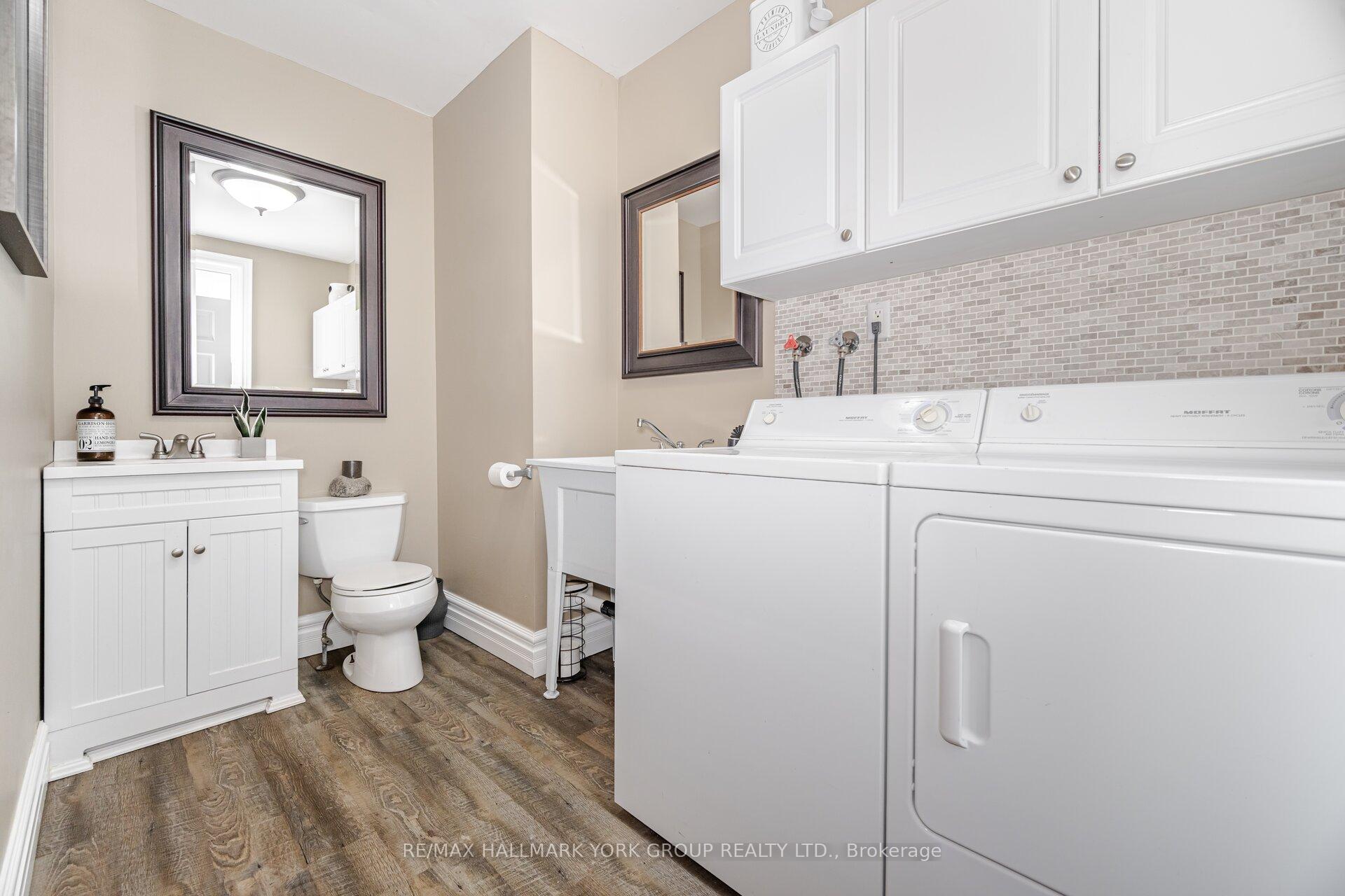 Photo 38 of 390 Main Street, King, Schomberg — HOMEH