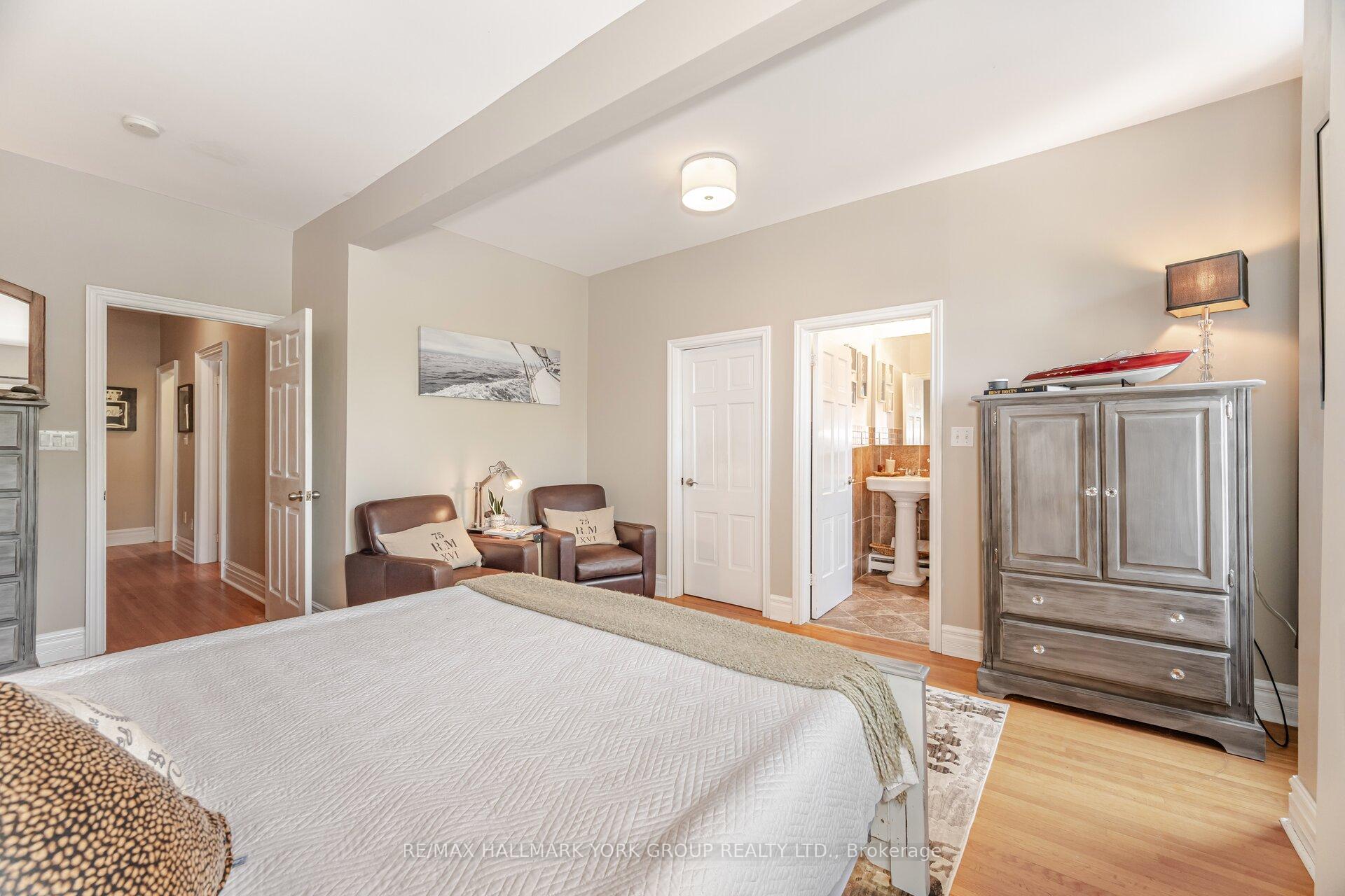 Photo 41 of 390 Main Street, King, Schomberg — HOMEH