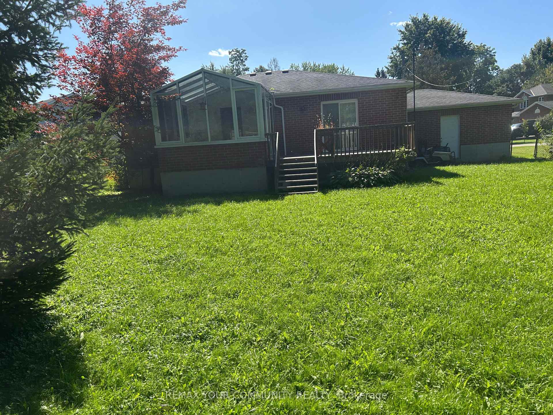Photo 4 of 4 Bay Court, Georgina, Keswick North — HOMEH