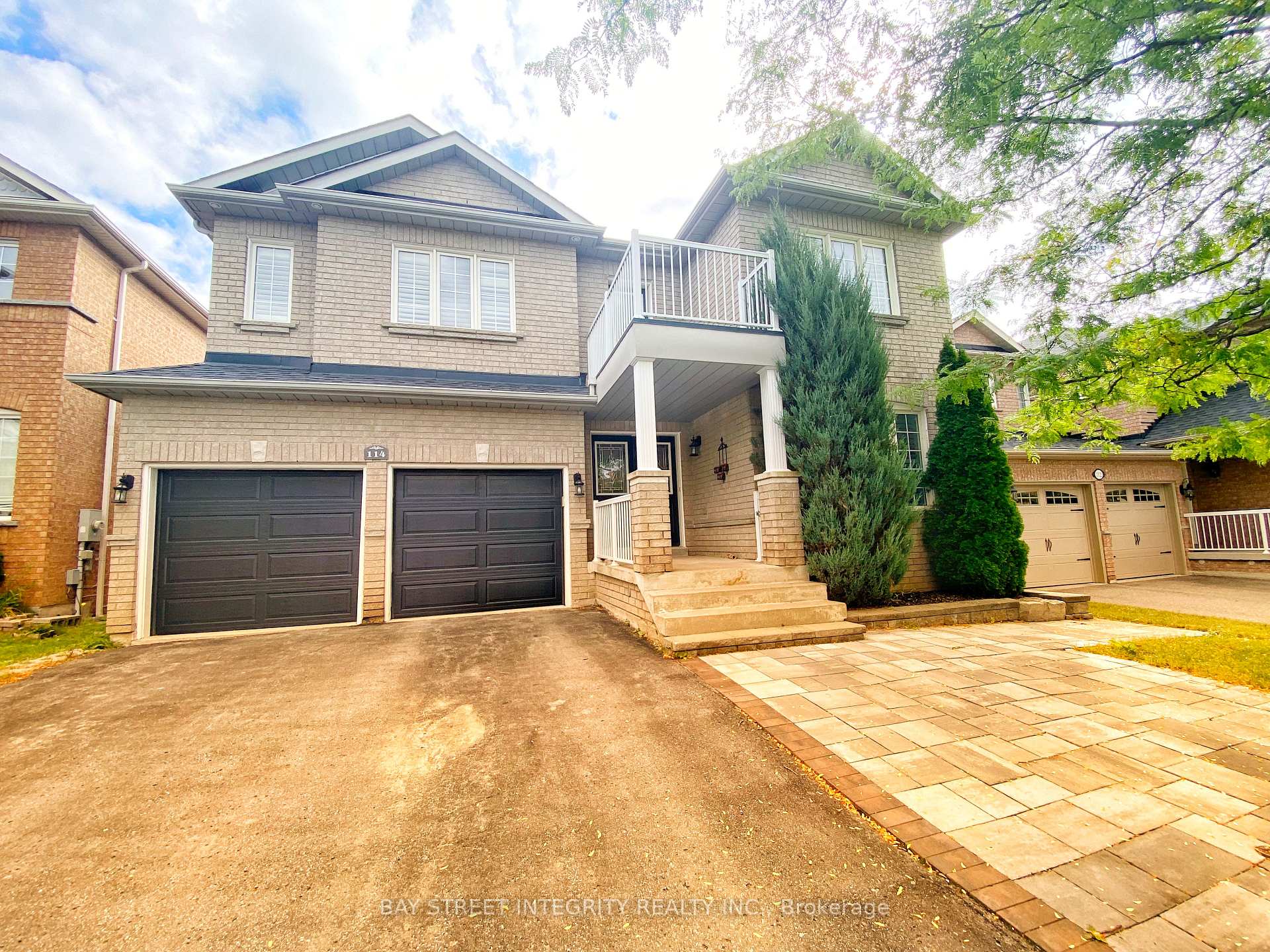 Photo 1 of Main 114 Red River Crescent, Newmarket, Woodland Hill — HOMEH