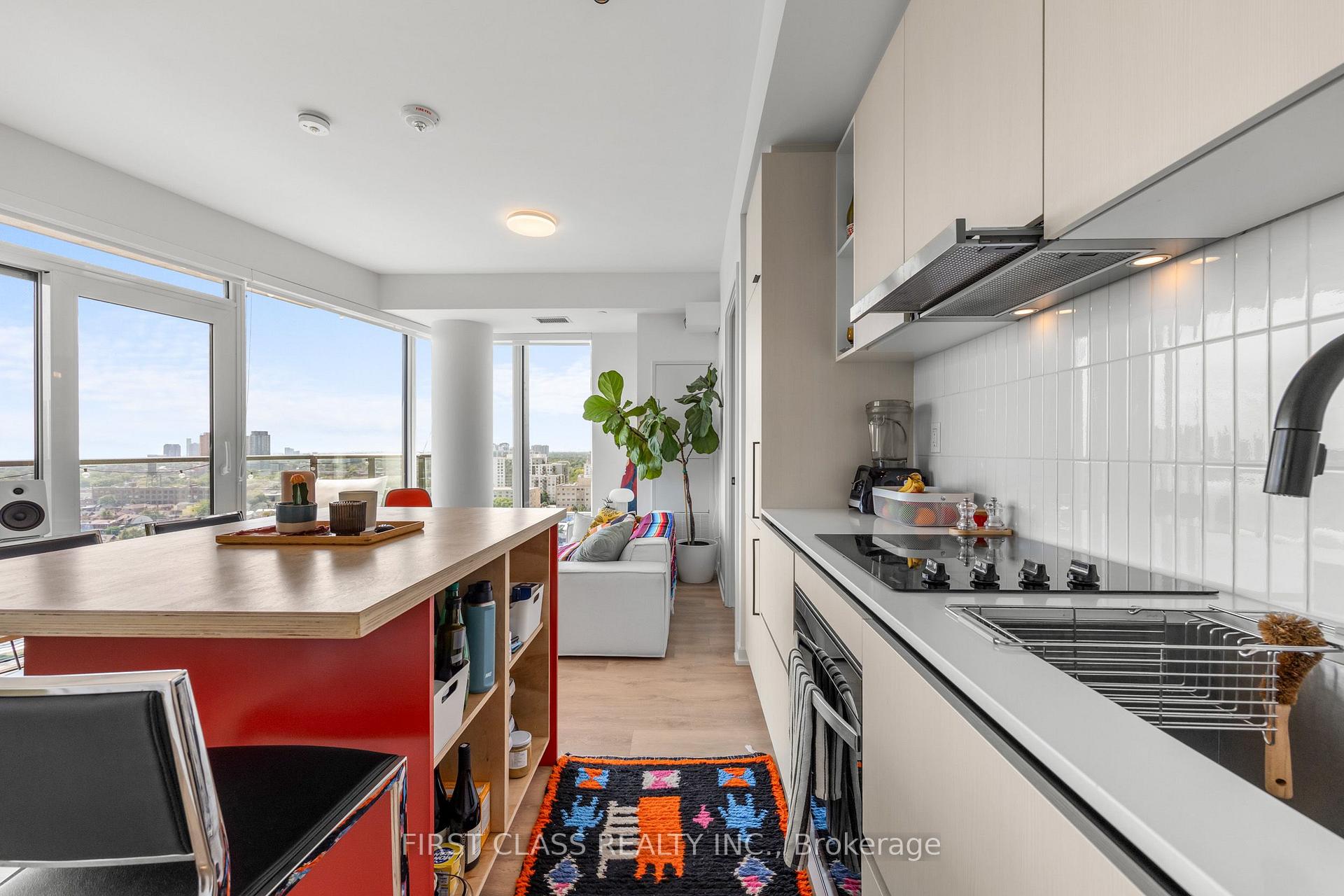 Photo 16 of Unit 1403, 10 Graphophone Grove, Toronto, Dovercourt-Wallace Emerson-Junction — HOMEH