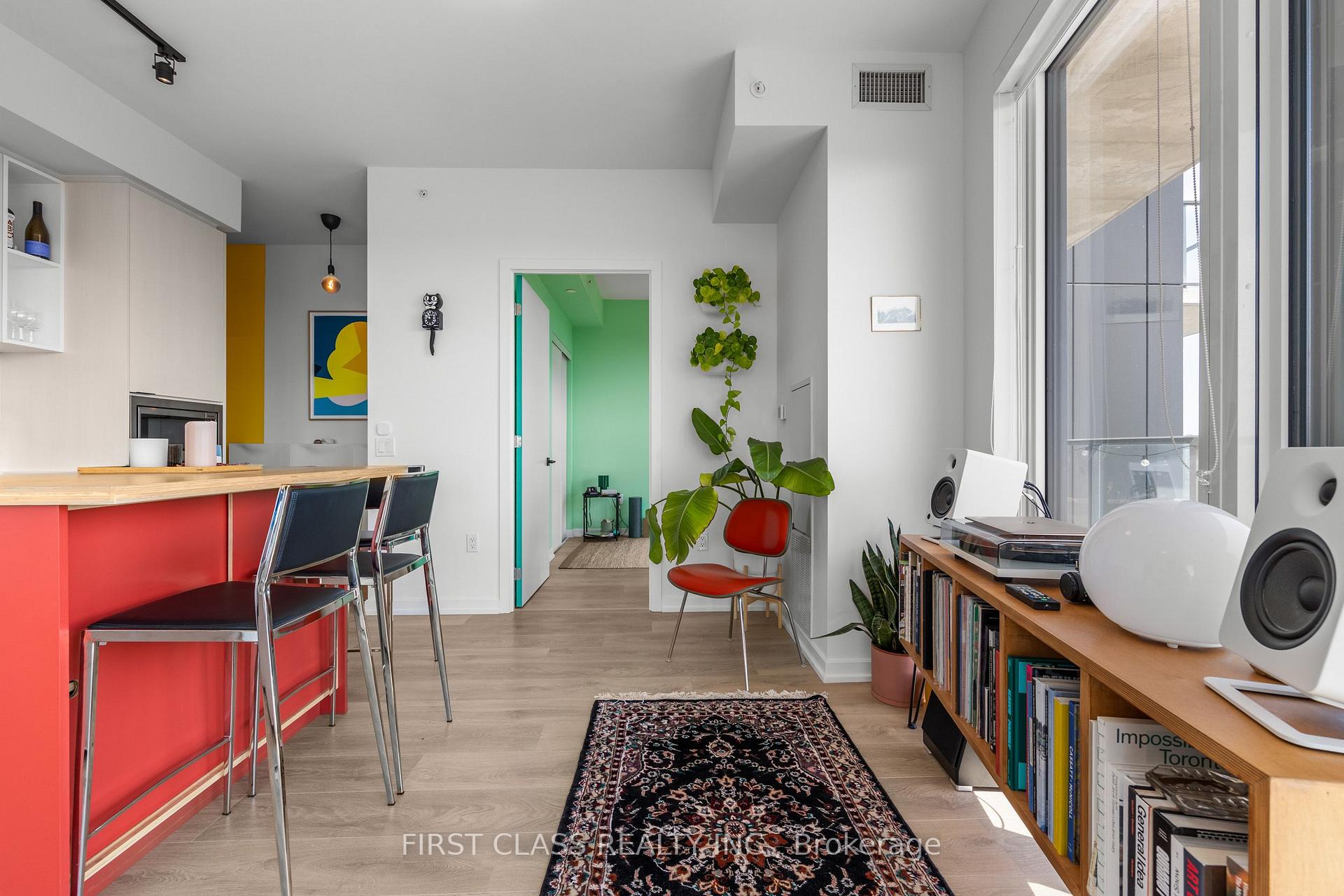 Photo 21 of Unit 1403, 10 Graphophone Grove, Toronto, Dovercourt-Wallace Emerson-Junction — HOMEH