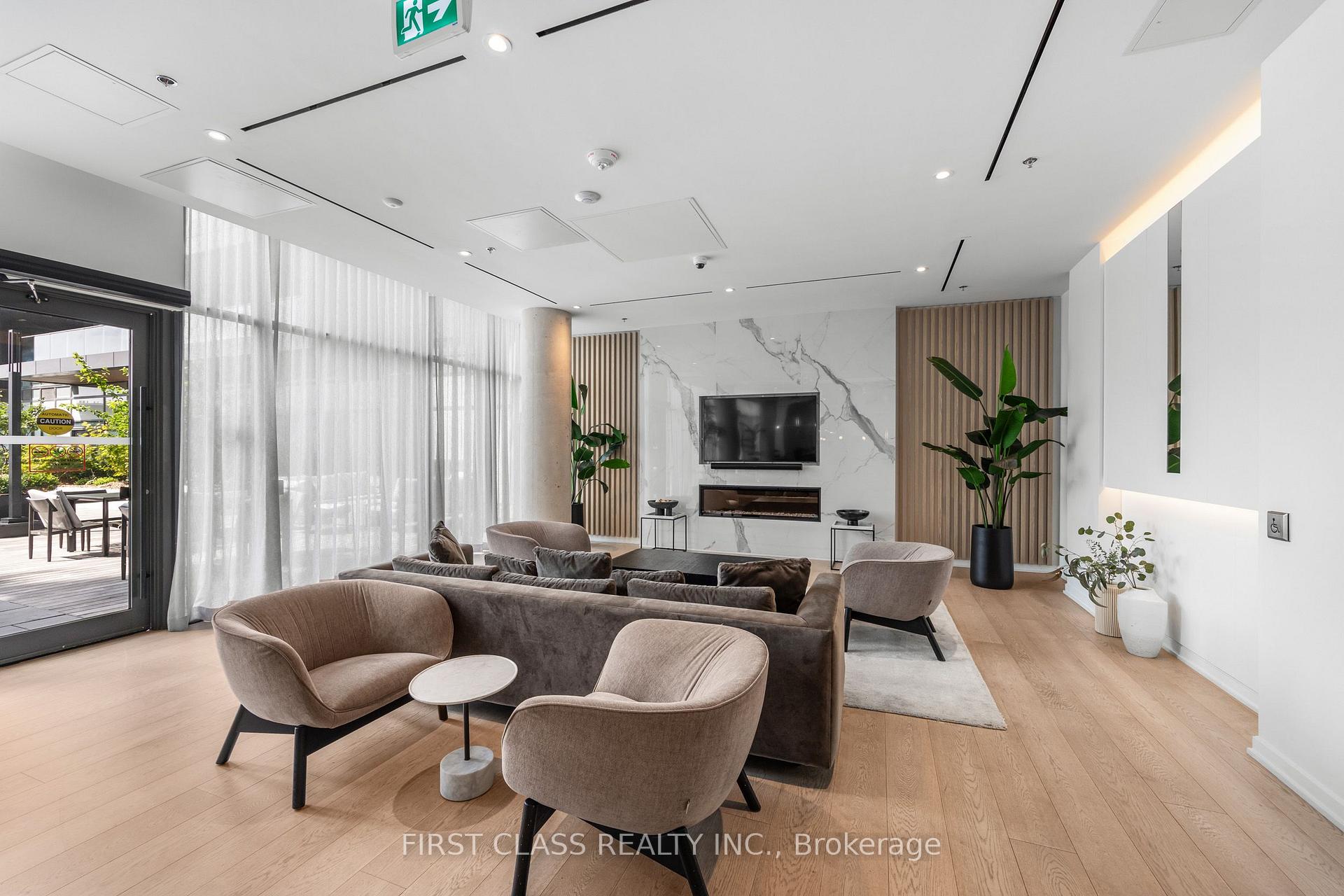 Photo 40 of Unit 1403, 10 Graphophone Grove, Toronto, Dovercourt-Wallace Emerson-Junction — HOMEH