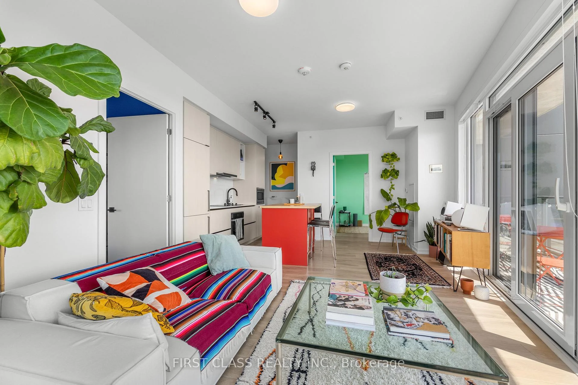 Photo 23 of Unit 1403, 10 Graphophone Grove, Toronto, Dovercourt-Wallace Emerson-Junction — HOMEH