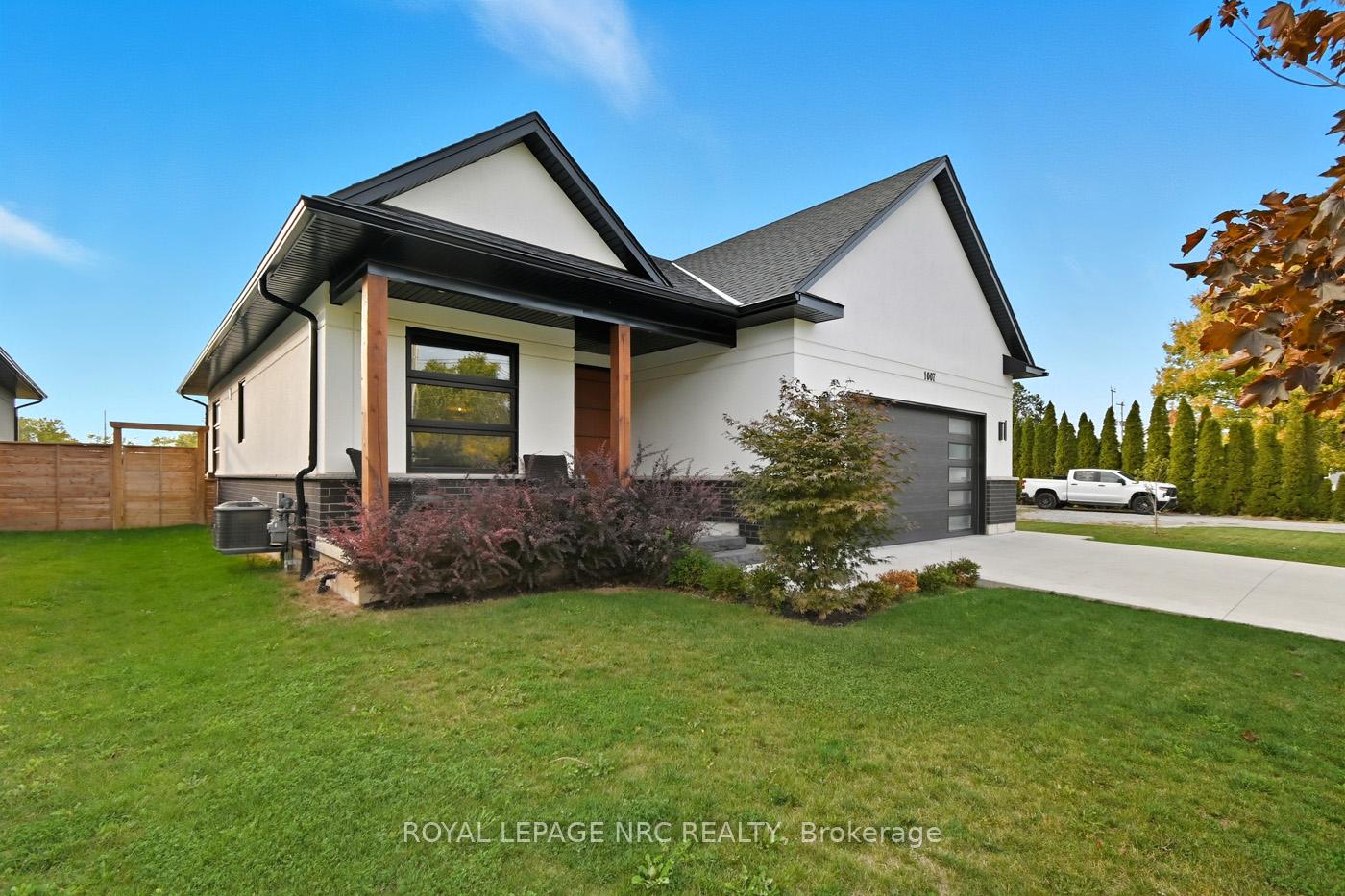 Photo 3 of 1007 Clare Avenue, Pelham, Fonthill — HOMEH