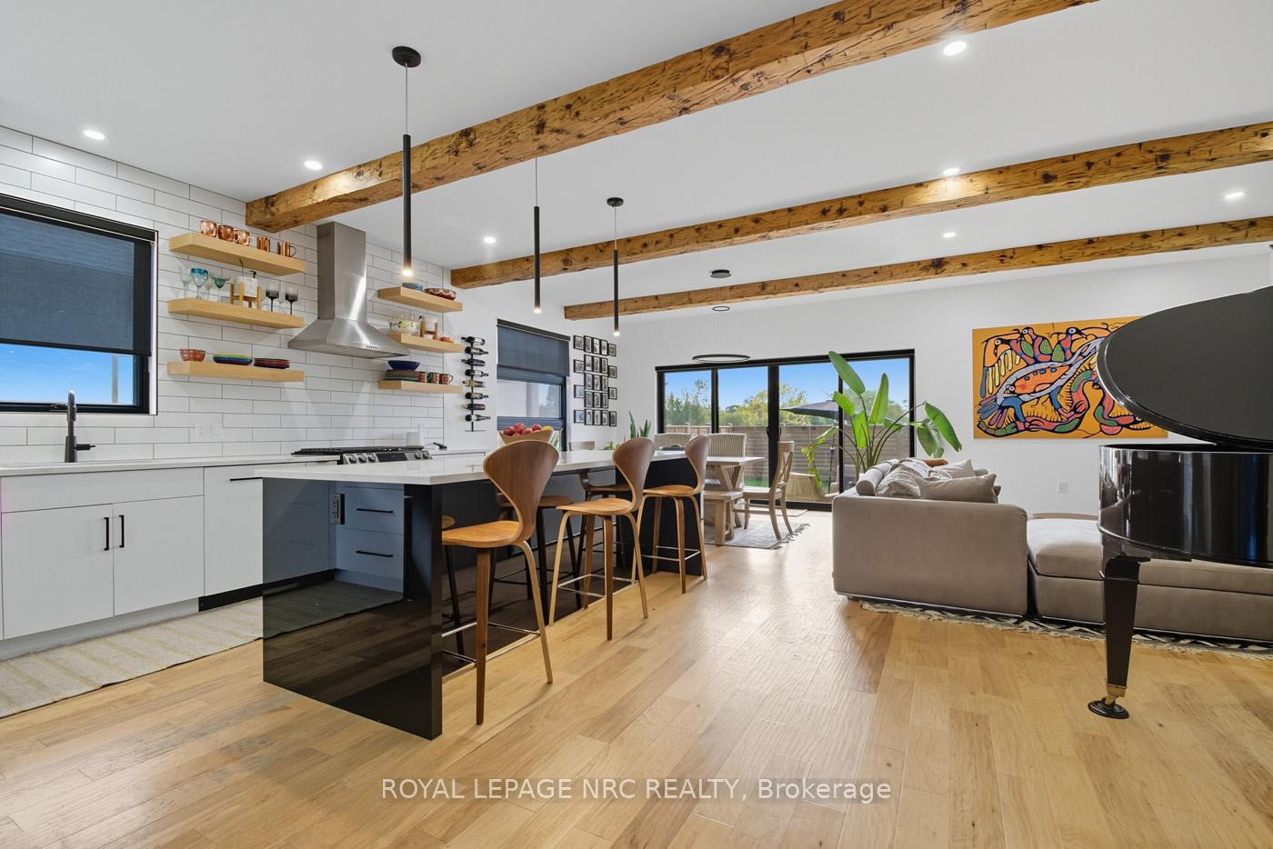 Photo 6 of 1007 Clare Avenue, Pelham, Fonthill — HOMEH