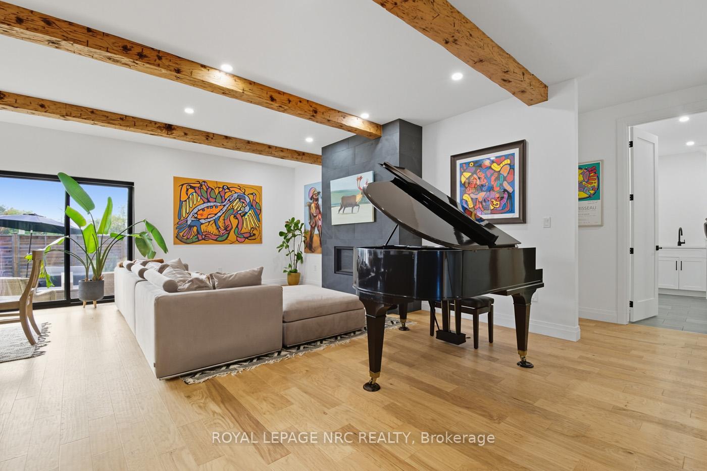 Photo 9 of 1007 Clare Avenue, Pelham, Fonthill — HOMEH