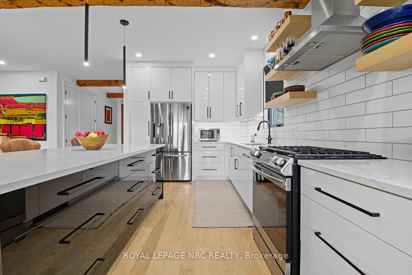Photo 18 of 1007 Clare Avenue, Pelham, Fonthill — HOMEH