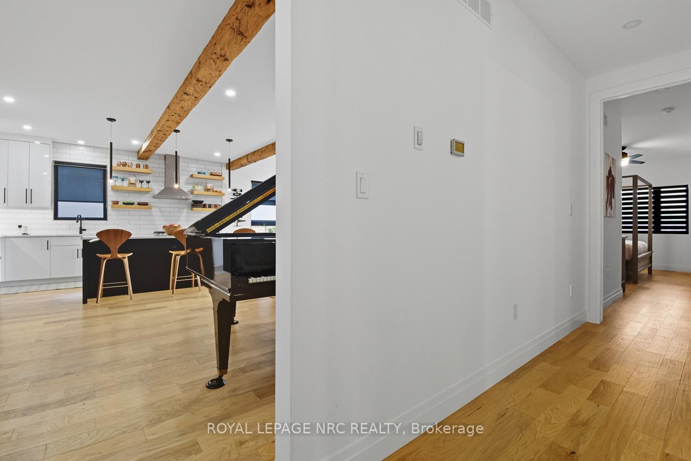 Photo 22 of 1007 Clare Avenue, Pelham, Fonthill — HOMEH