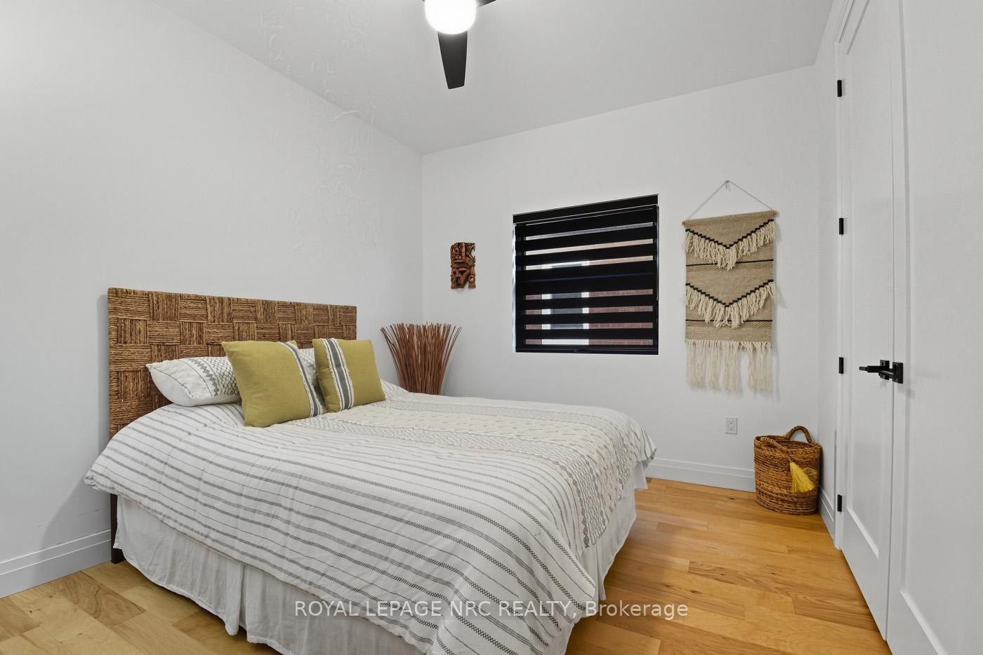 Photo 24 of 1007 Clare Avenue, Pelham, Fonthill — HOMEH