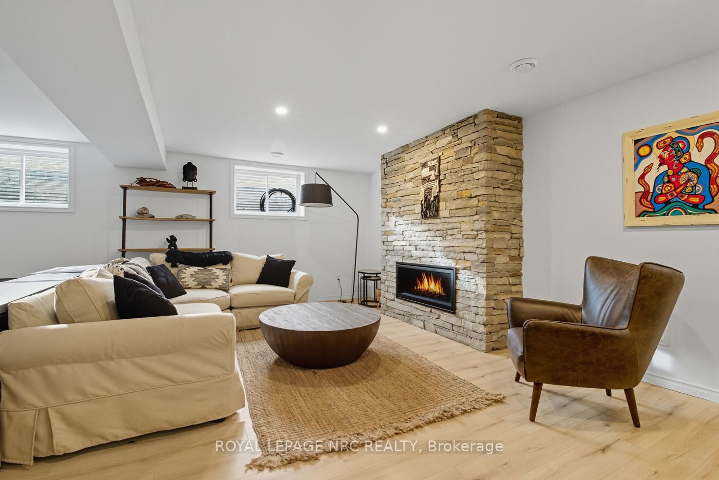 Photo 37 of 1007 Clare Avenue, Pelham, Fonthill — HOMEH
