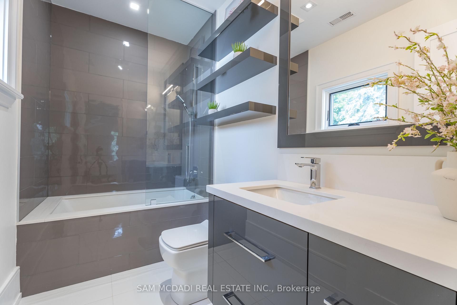 Photo 35 of 231 Wedgewood Drive, Oakville, Morrison — HOMEH