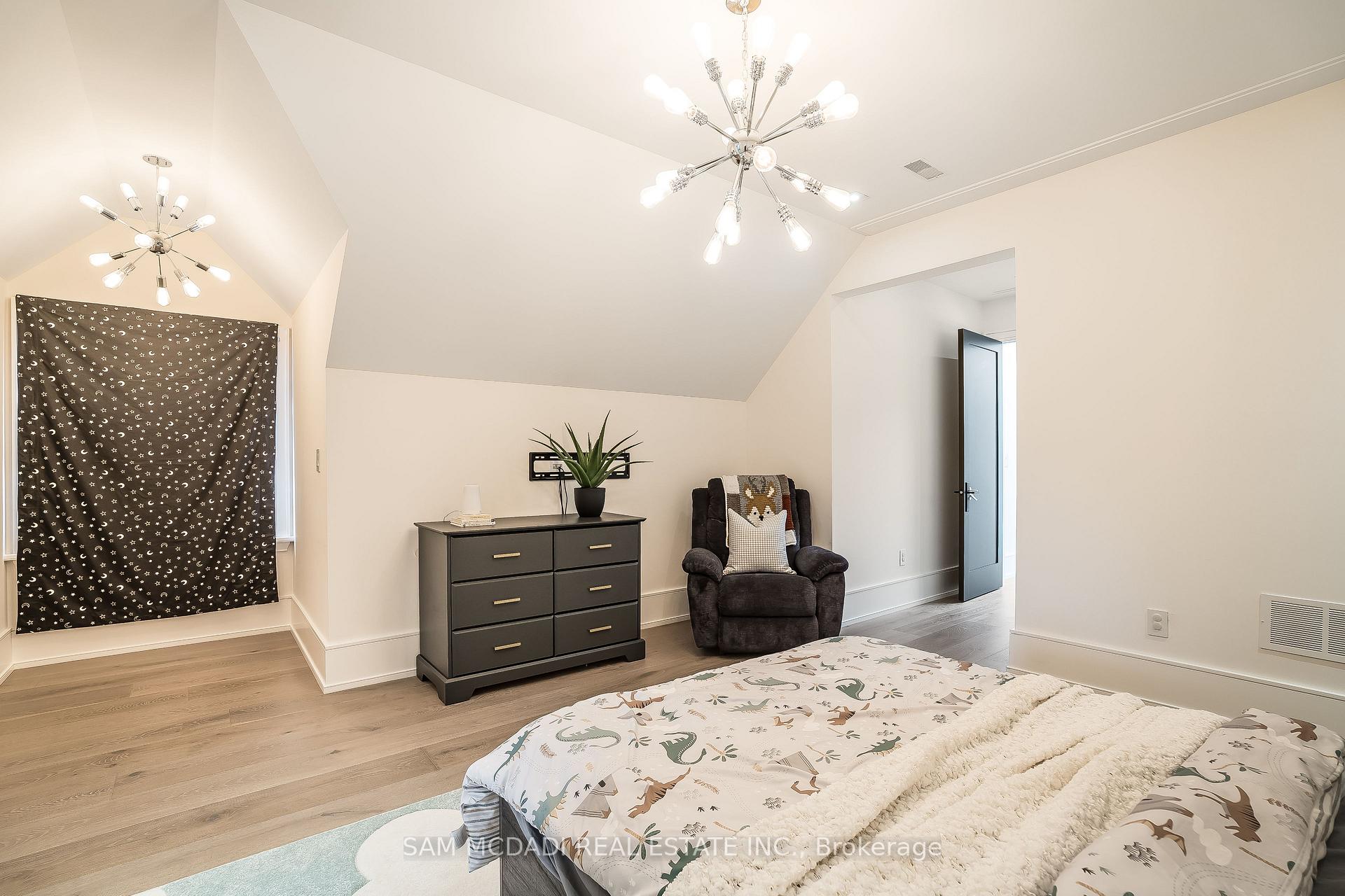 Photo 40 of 231 Wedgewood Drive, Oakville, Morrison — HOMEH