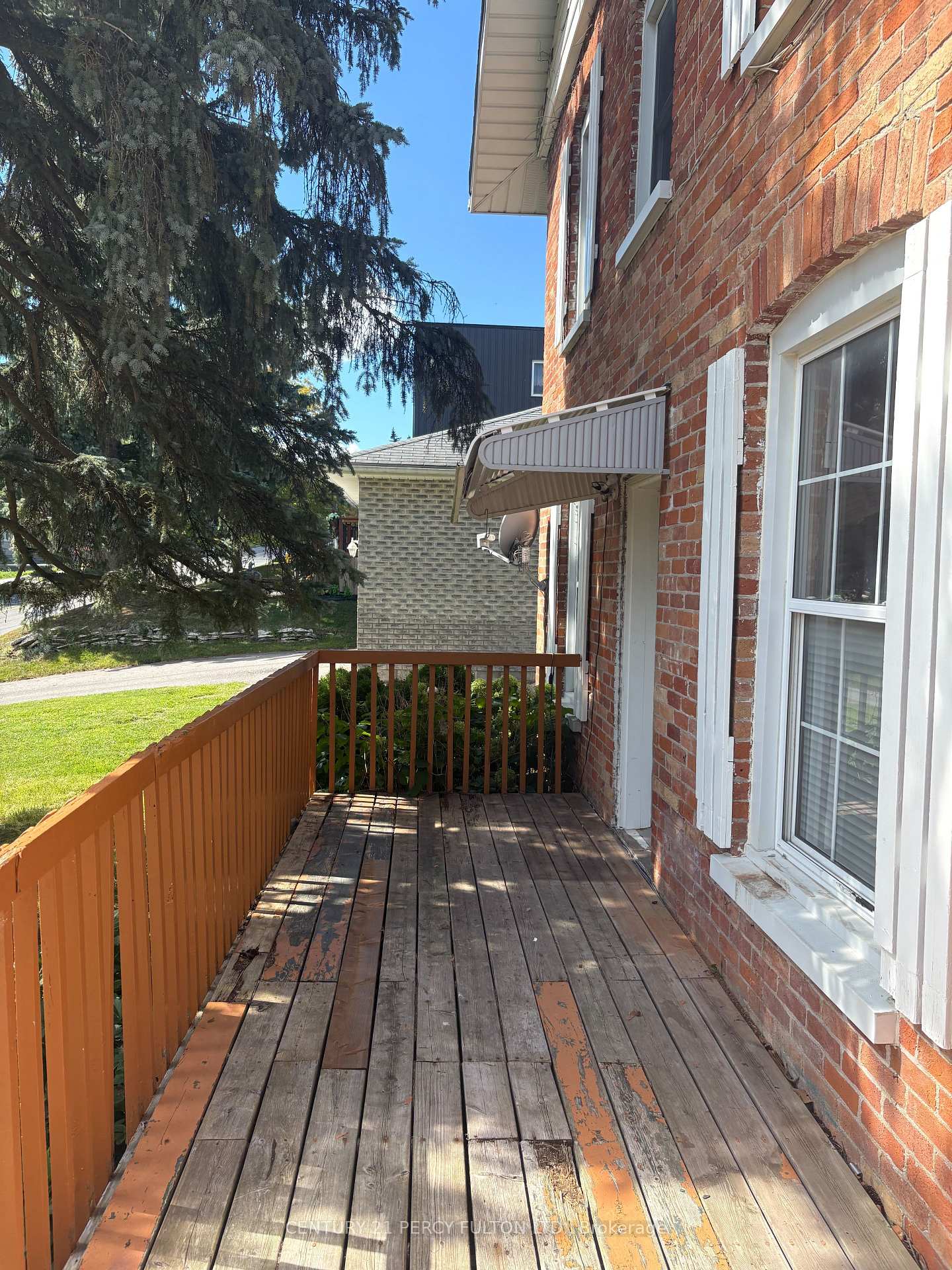Photo 5 of 360 Highland Road, Peterborough, Northcrest Ward 5 — HOMEH