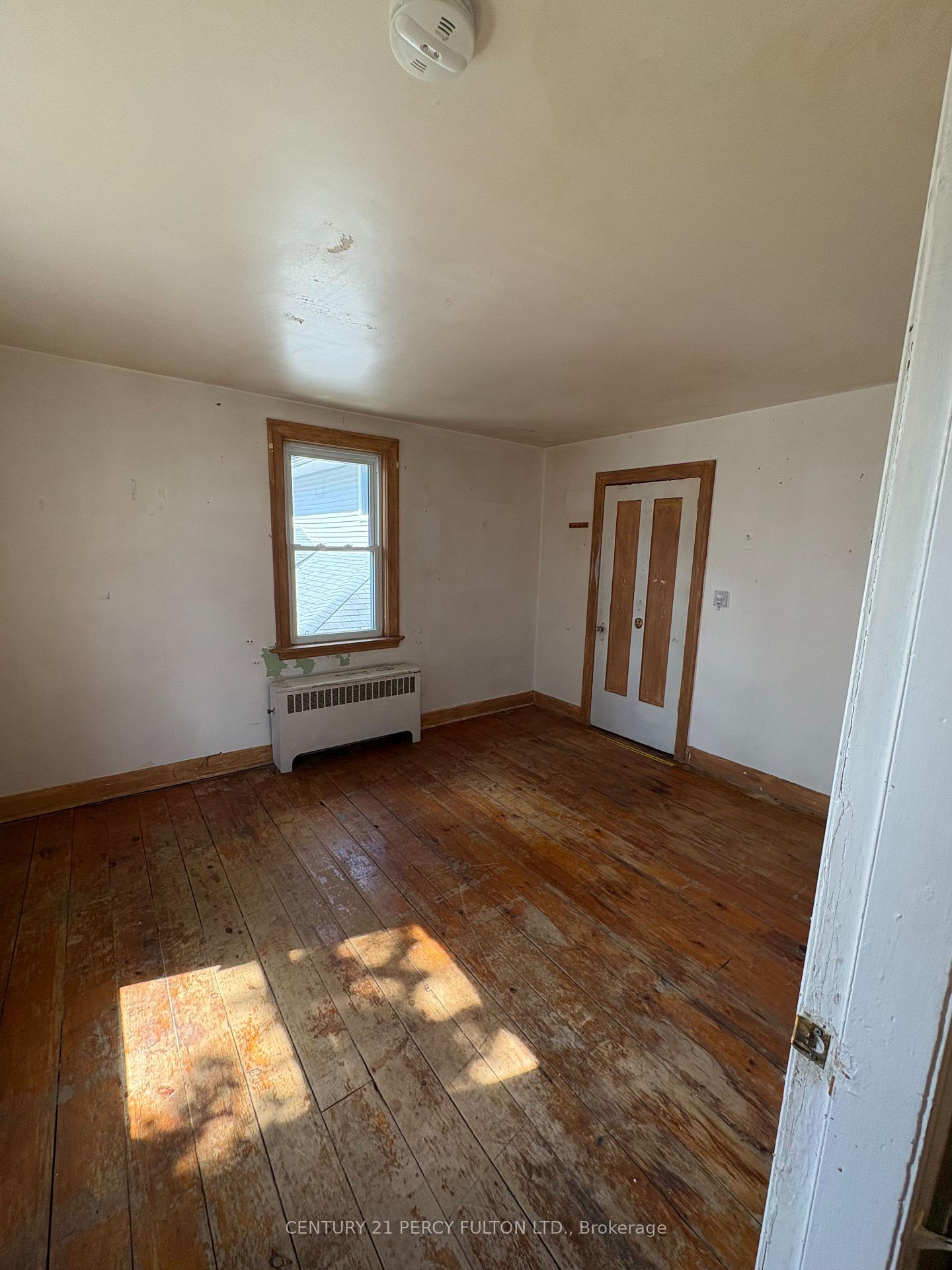 Photo 14 of 360 Highland Road, Peterborough, Northcrest Ward 5 — HOMEH