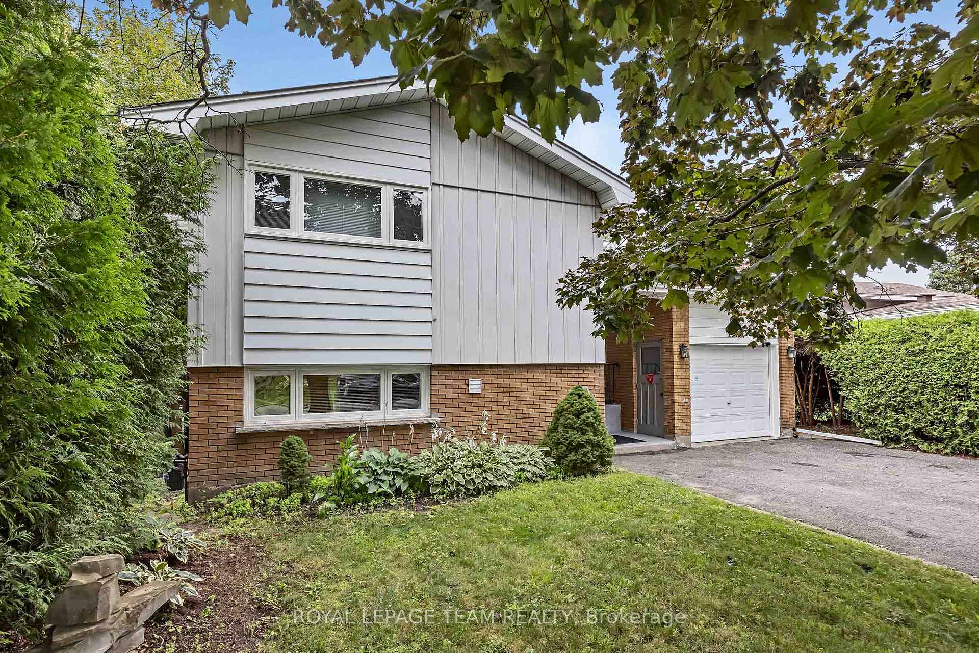 Photo 2 of 1174 Bonnie Crescent, Ottawa, Copeland Park — HOMEH
