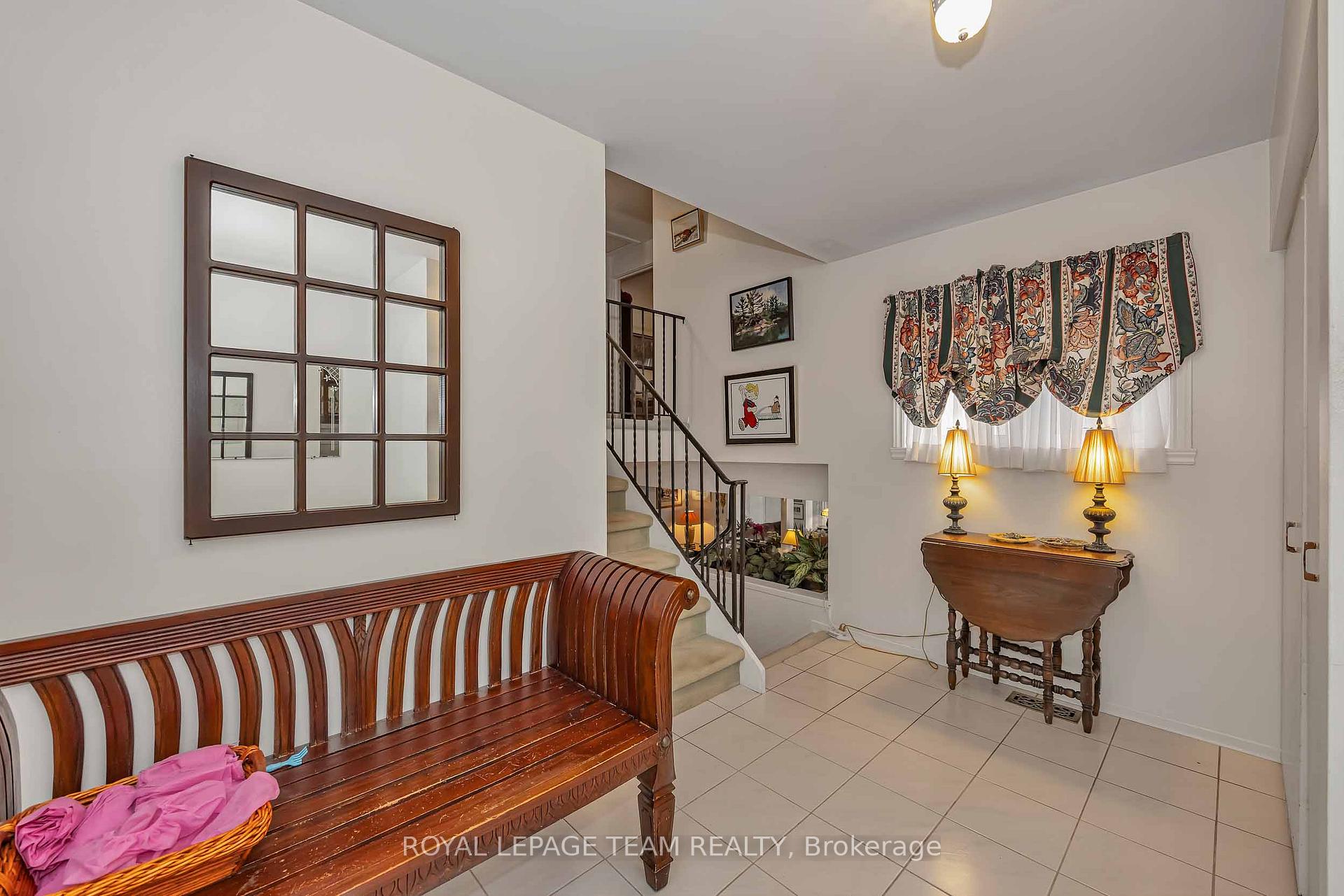 Photo 5 of 1174 Bonnie Crescent, Ottawa, Copeland Park — HOMEH
