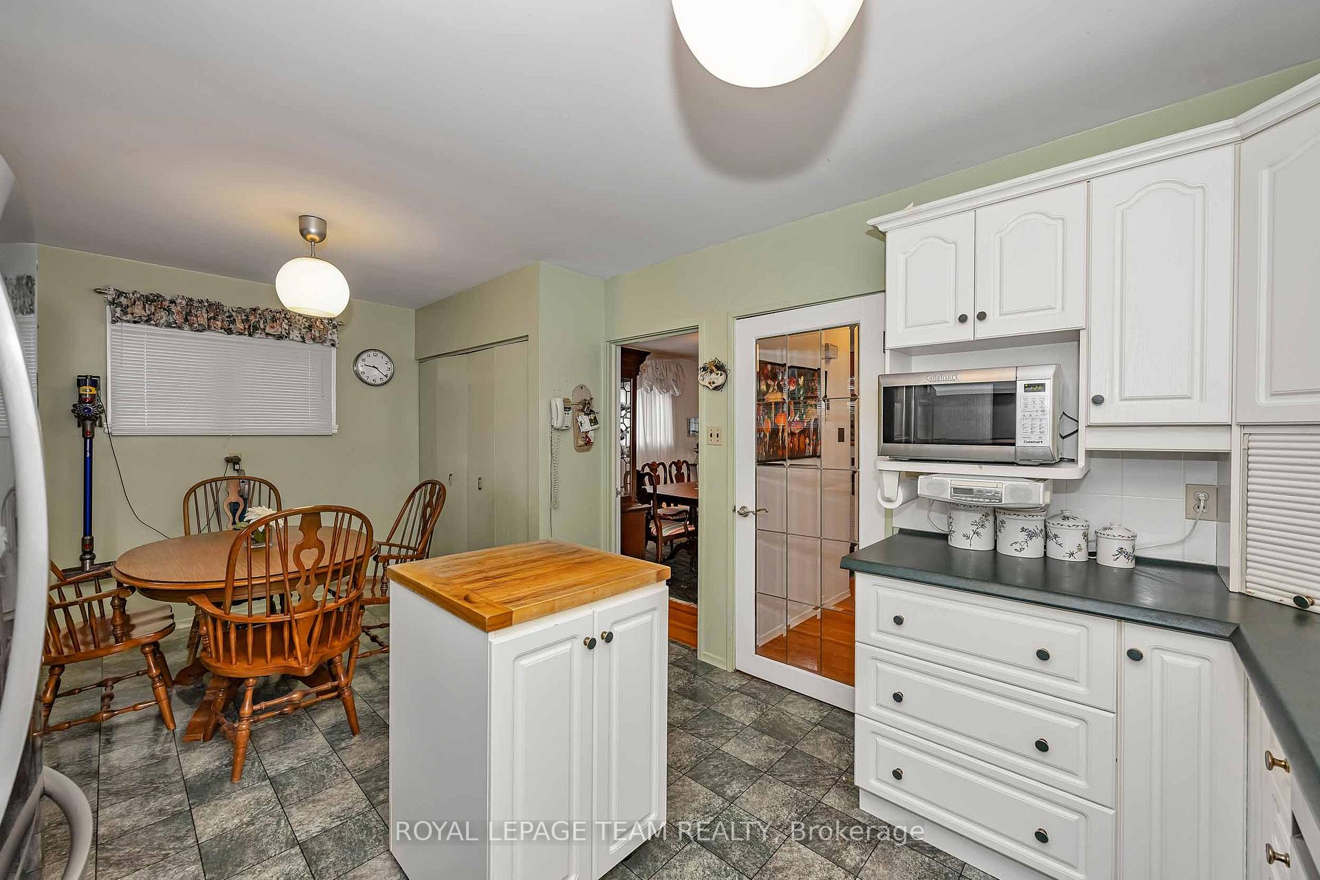 Photo 18 of 1174 Bonnie Crescent, Ottawa, Copeland Park — HOMEH