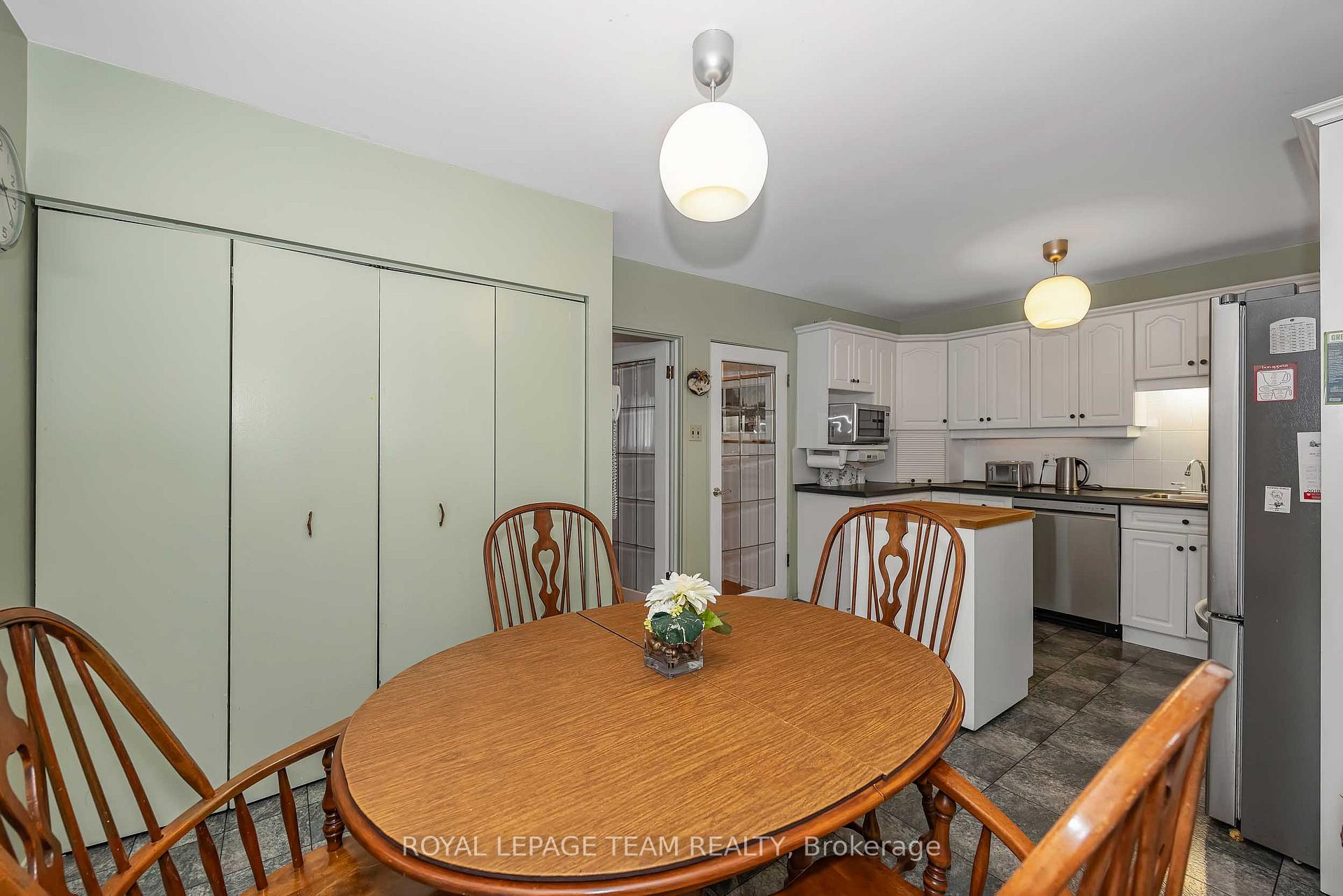 Photo 21 of 1174 Bonnie Crescent, Ottawa, Copeland Park — HOMEH