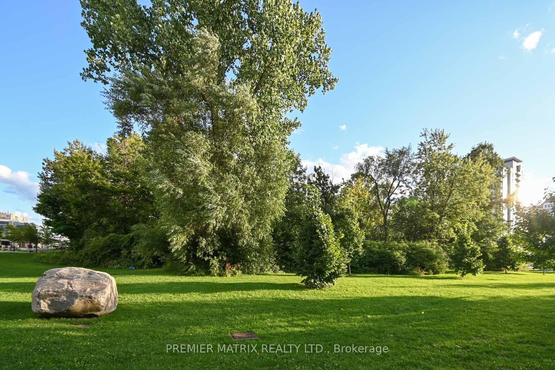 Photo 24 of Unit 106, 8 Beverley Glen Boulevard, Vaughan, Beverley Glen — HOMEH