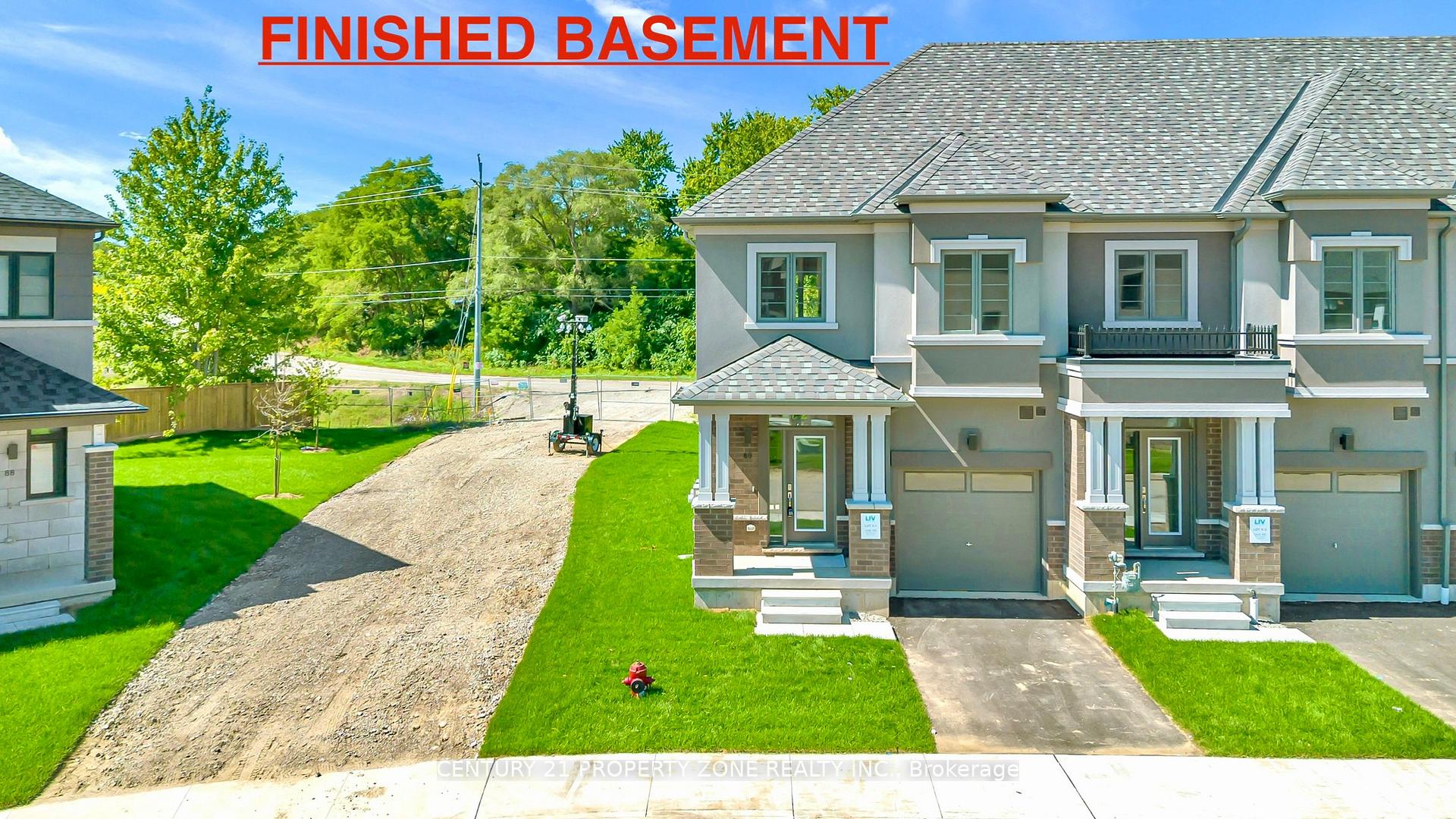 Front of Unit 89, 660 colborne Street W